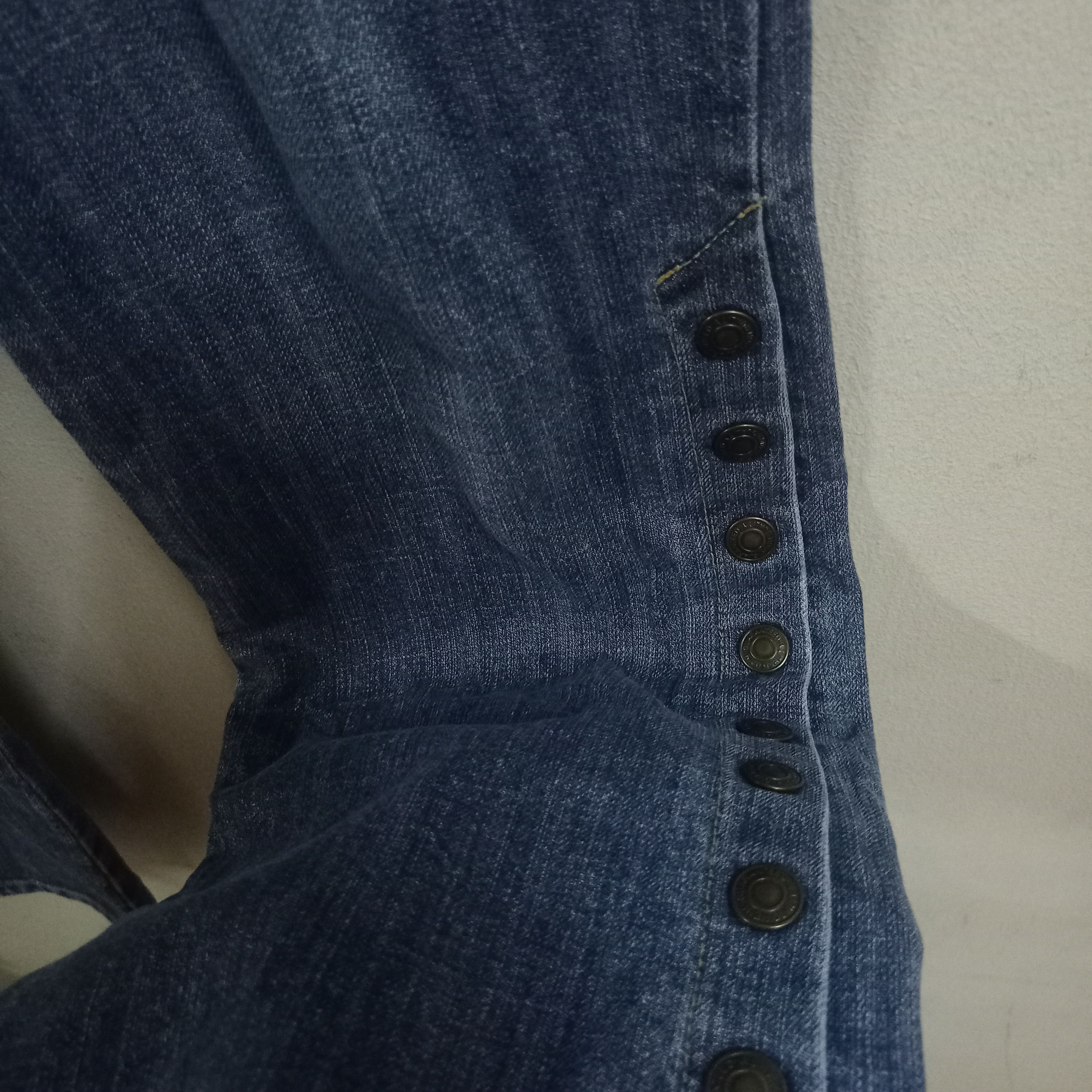 Japanese Brand Vintage Japanese Brand Blue Wash Flare Denim Bush Pants Size US 29 - 6 Thumbnail