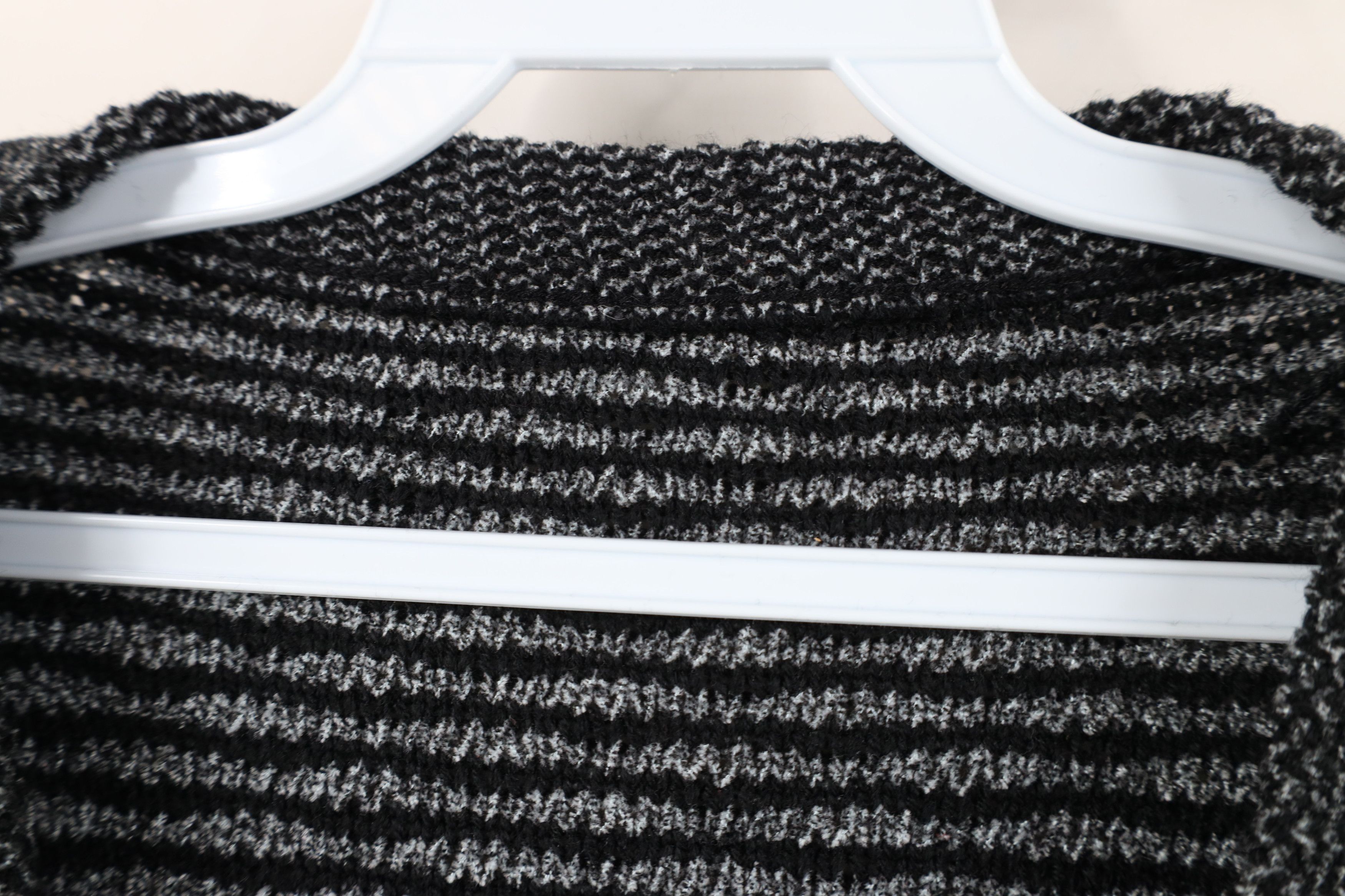 Vintage Vintage 90s Streetwear Ribbed Knit V-Neck Sweater Black Size US XXL / EU 58 / 5 - 4 Thumbnail