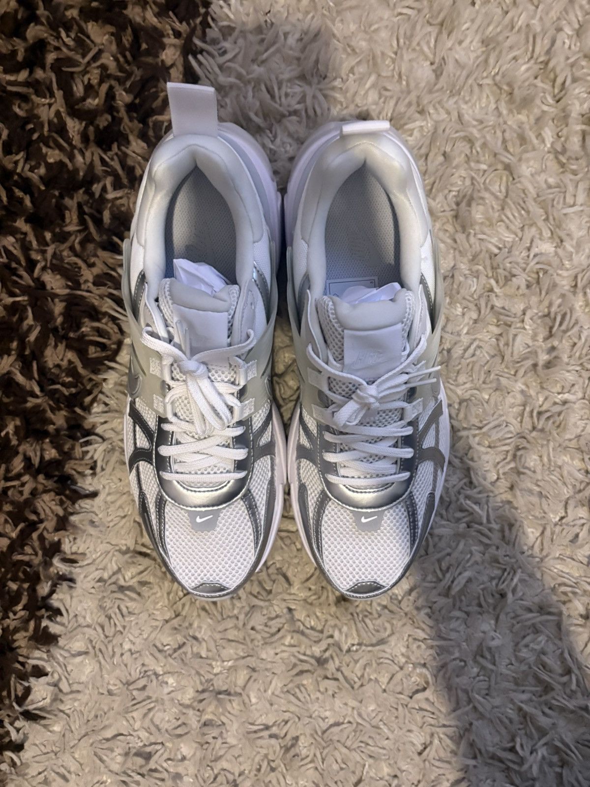 Nike Nike v2k runs Size US 9.5 / EU 42-43 - 8 Thumbnail