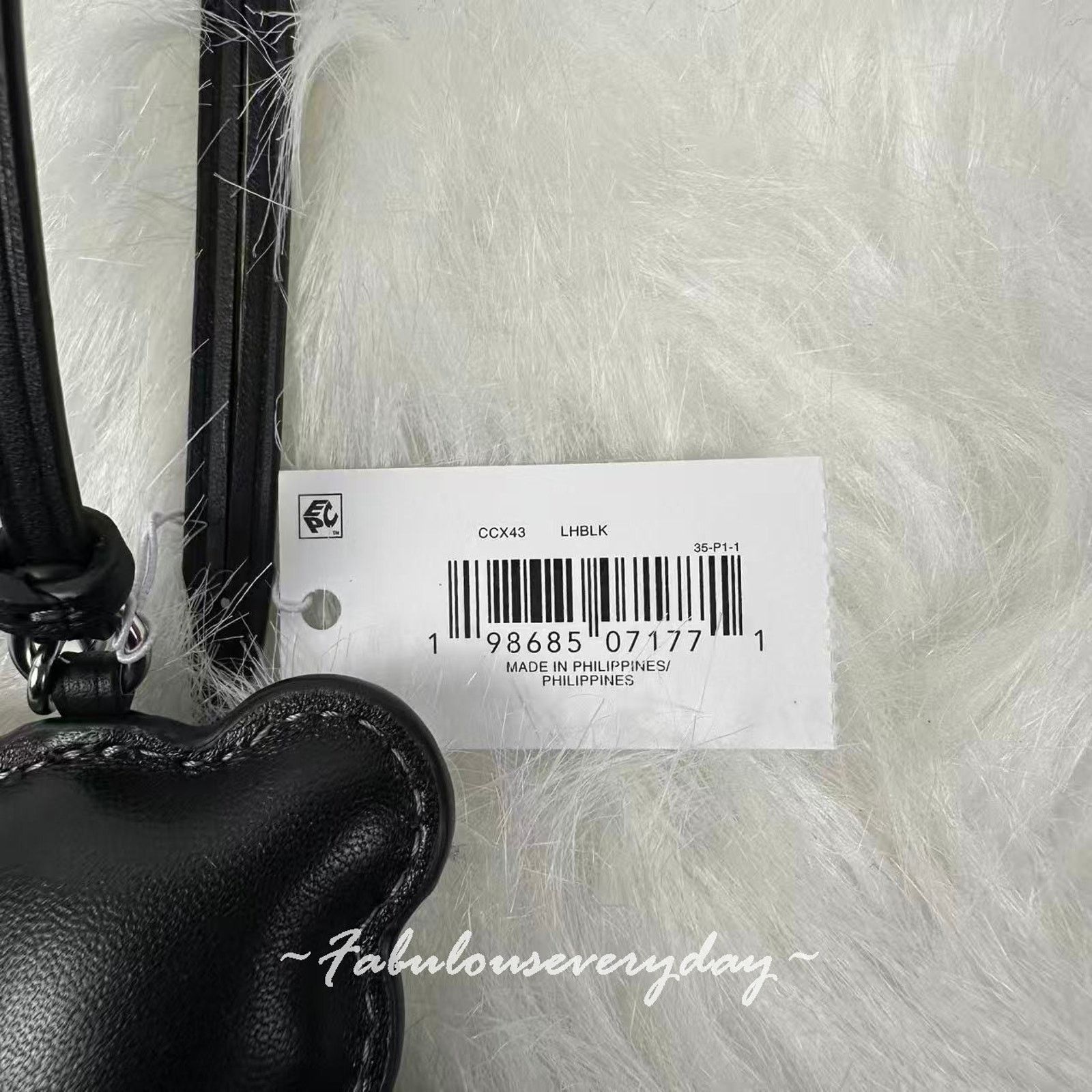 Coach Coach Bear Puffy Bag Charm In Leather/Black CCX43 NWT Size ONE SIZE - 5 Thumbnail