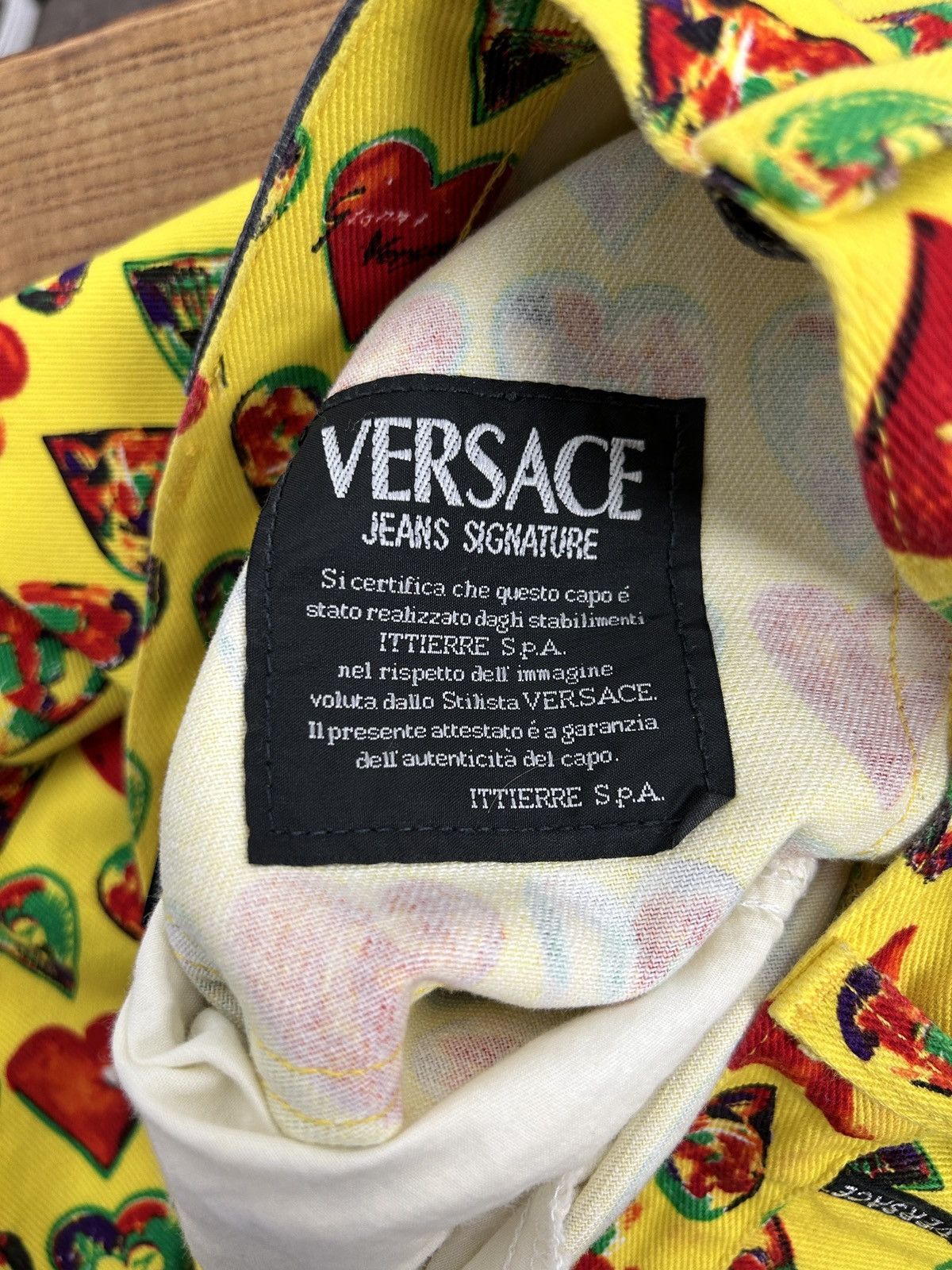 Versace 90s Vintage 1997 Gianni Versace Signature Heart Print Pants Size 28" / US 6 / IT 42 - 11 Thumbnail
