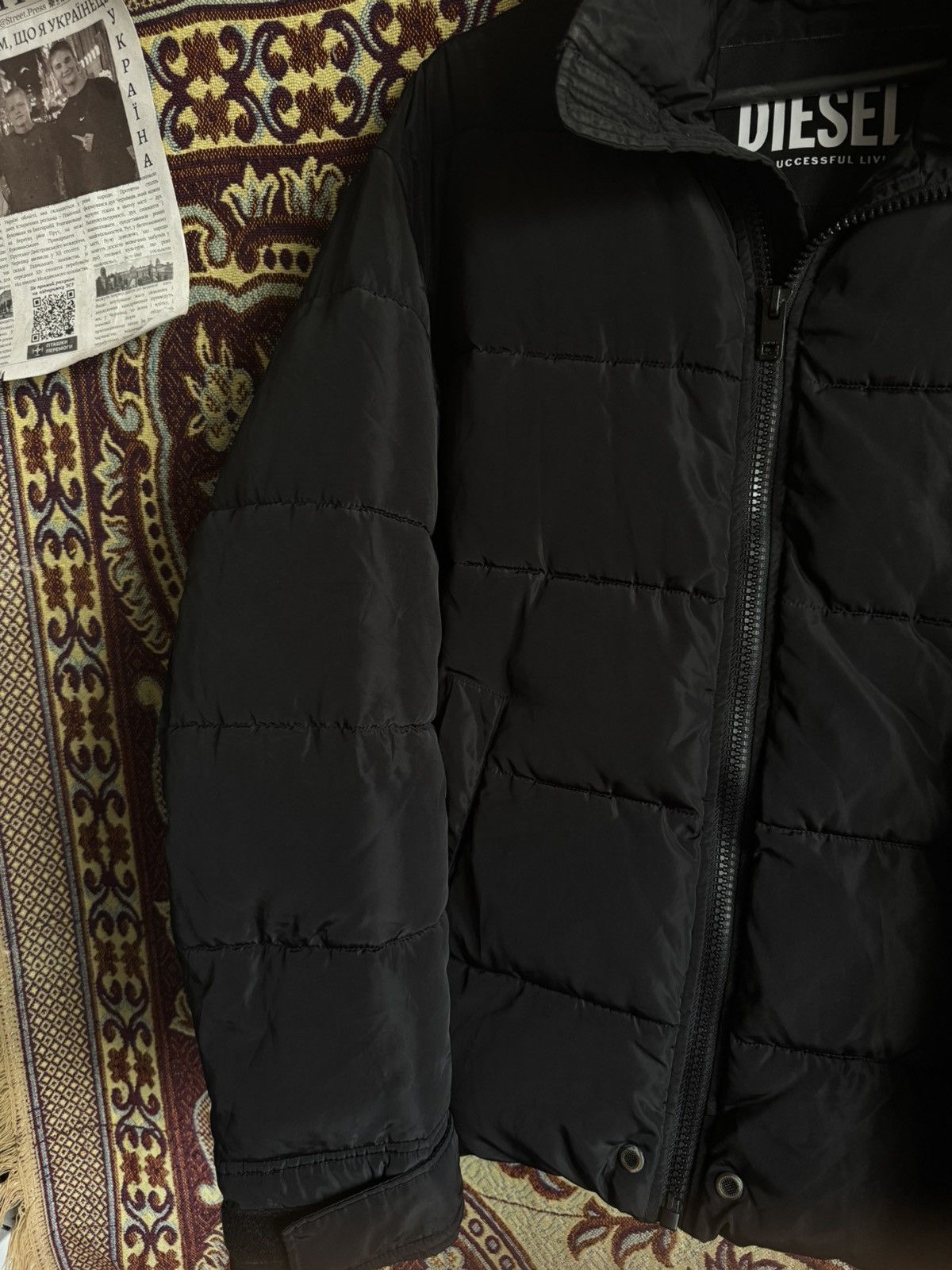 Diesel Vintage Diesel Black Puffer Jacket – Minimal Logo – Y2K Size US L / EU 52-54 / 3 - 4 Thumbnail