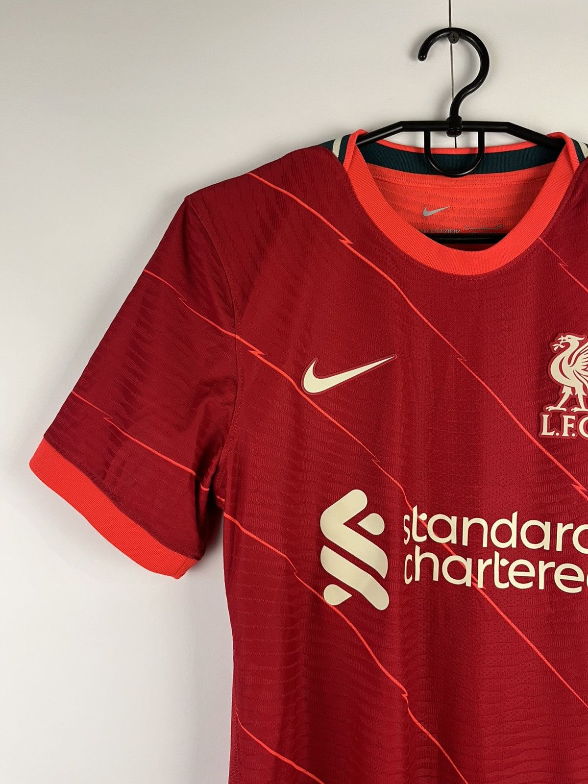 Nike Liverpool Nike 2021/2022 Football Home Jersey #4 Virgil Size US S / EU 44-46 / 1 - 2 Thumbnail