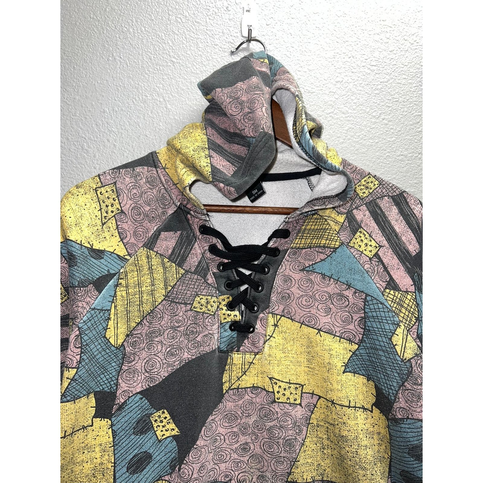 Vintage The Nightmare Before Christmas Hoodie Tim Burton Disney S Size S / US 4 / IT 40 - 2 Thumbnail
