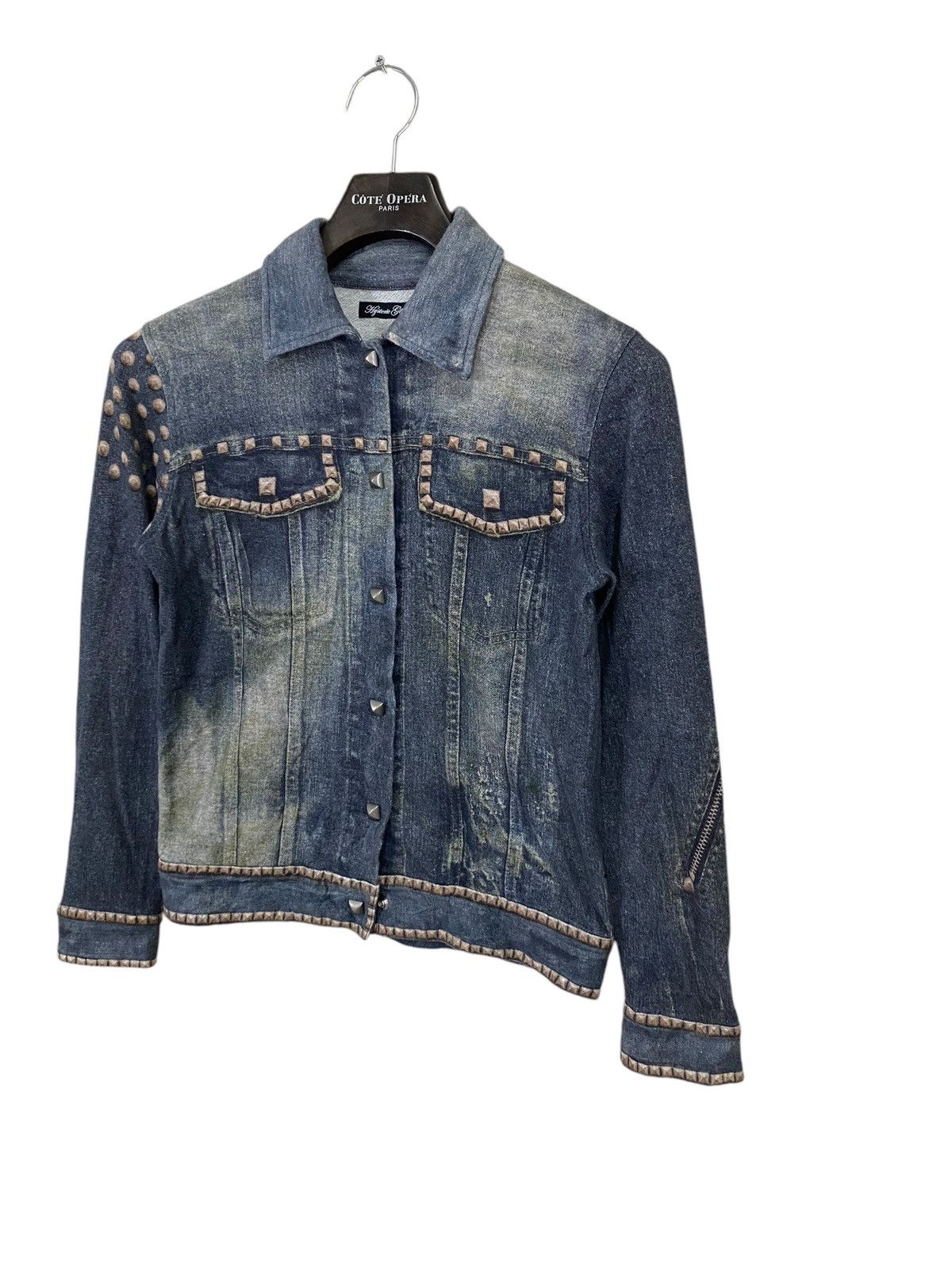 Hysteric Glamour Hysteric glamour button ups fullprinted nice design Size US S / EU 44-46 / 1 - 3 Thumbnail