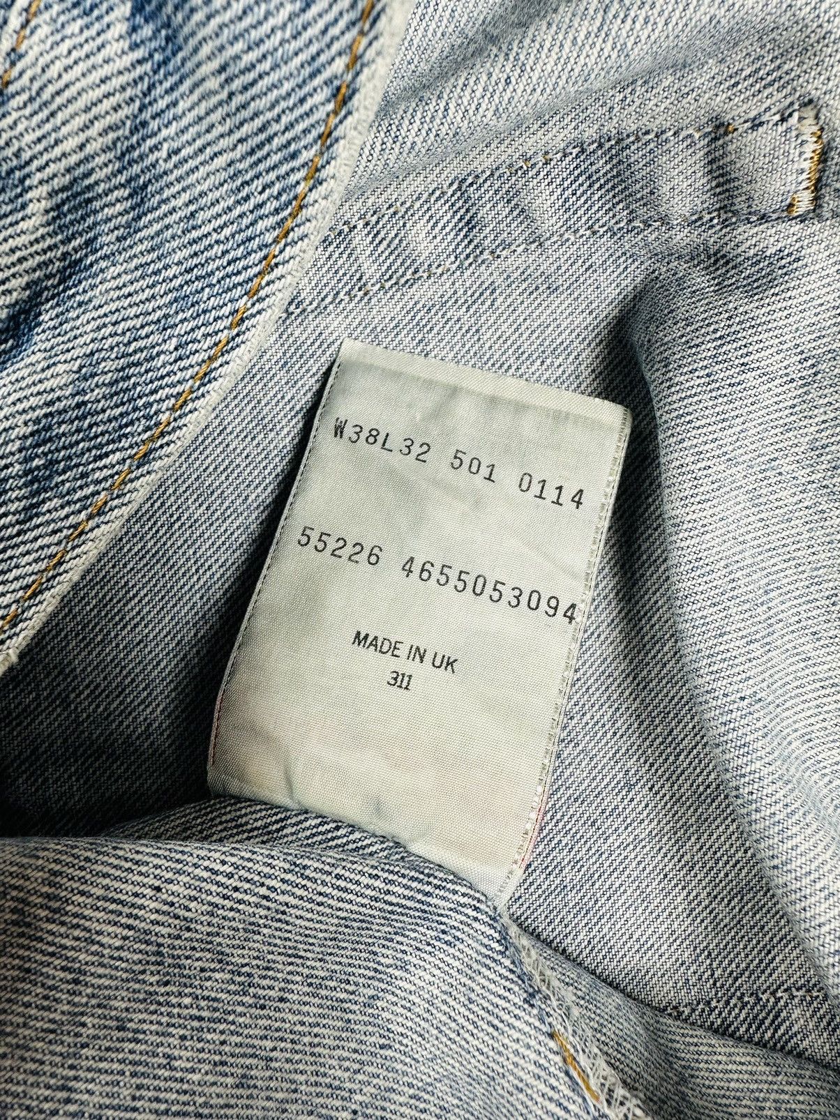 Levi's Vintage 90s Levi’s 501 Denim Jeans 38x32 Made in UK Size US 38 / EU 54 - 10 Thumbnail