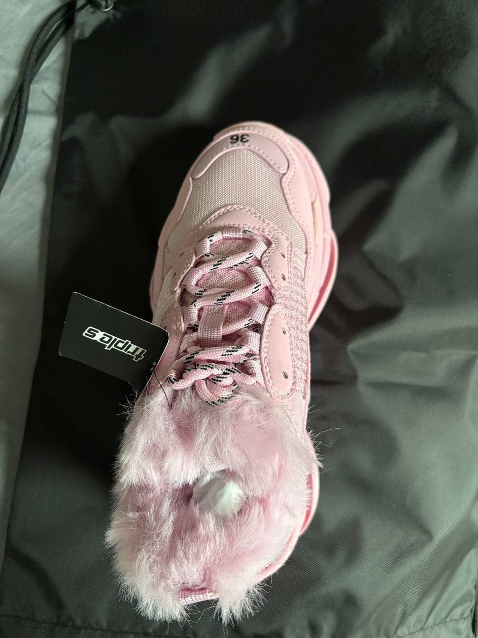 Balenciaga Balenciaga Triple S Fake Fur Pink Size US 6 / IT 36 - 9 Thumbnail