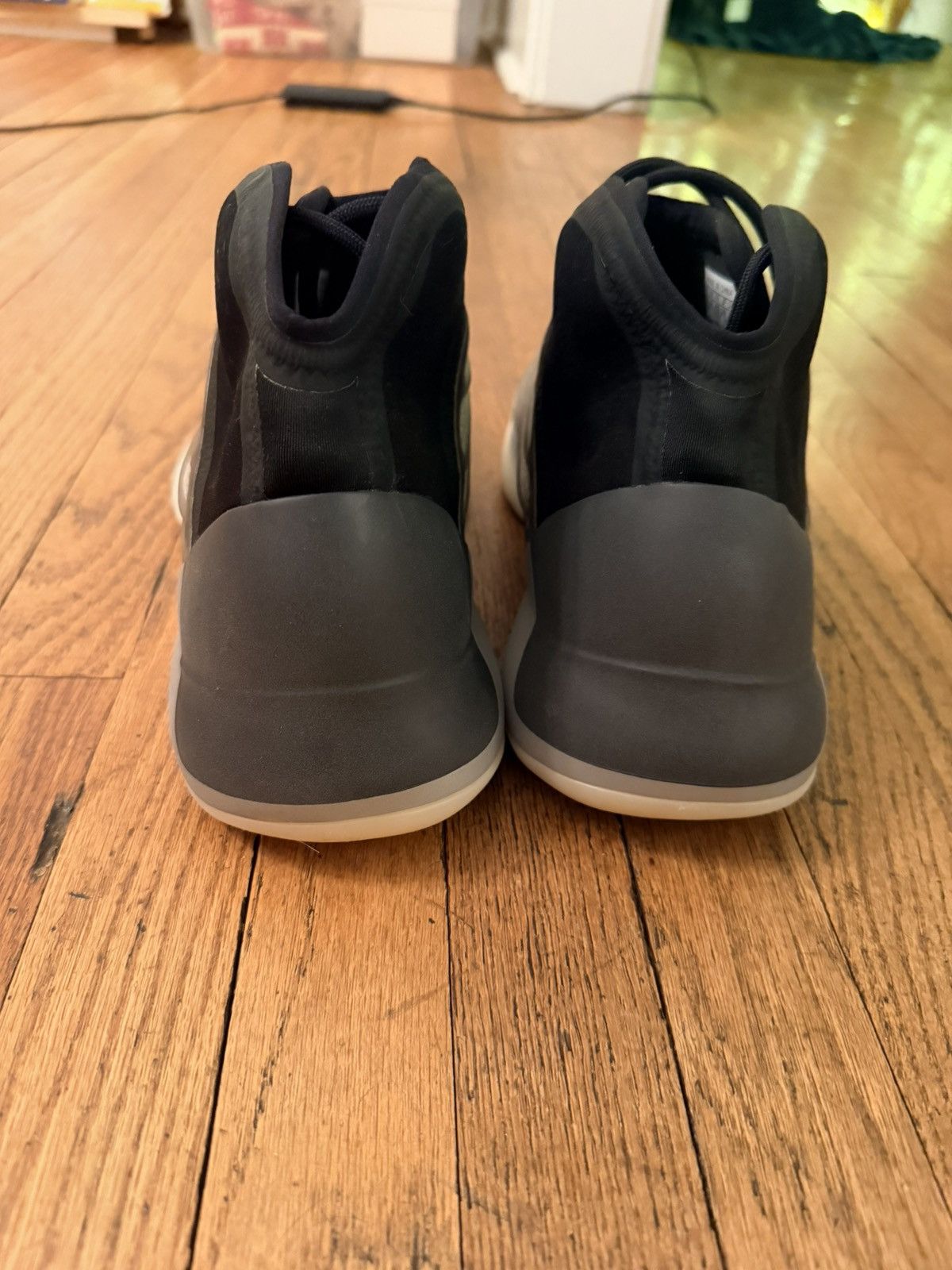Adidas × Kanye West Adidas Yzy Qntm Size US 8.5 / EU 41-42 - 3 Thumbnail
