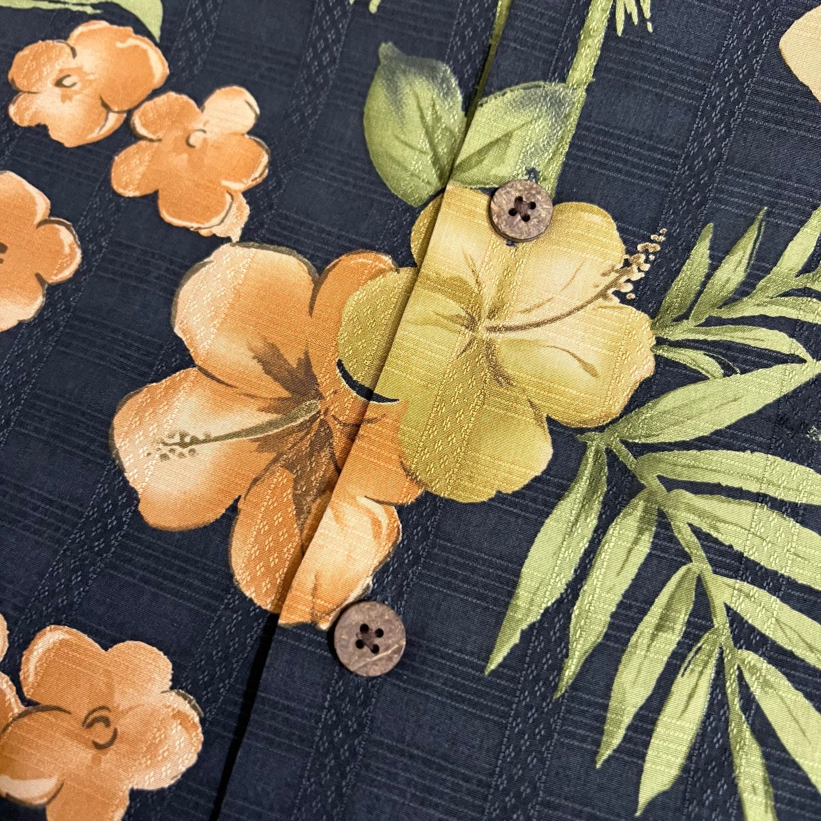 Tommy Bahama Tommy Bahama 100% Silk Hawaiian Shirt XL Black Hula Girl Size US XL / EU 56 / 4 - 9 Thumbnail