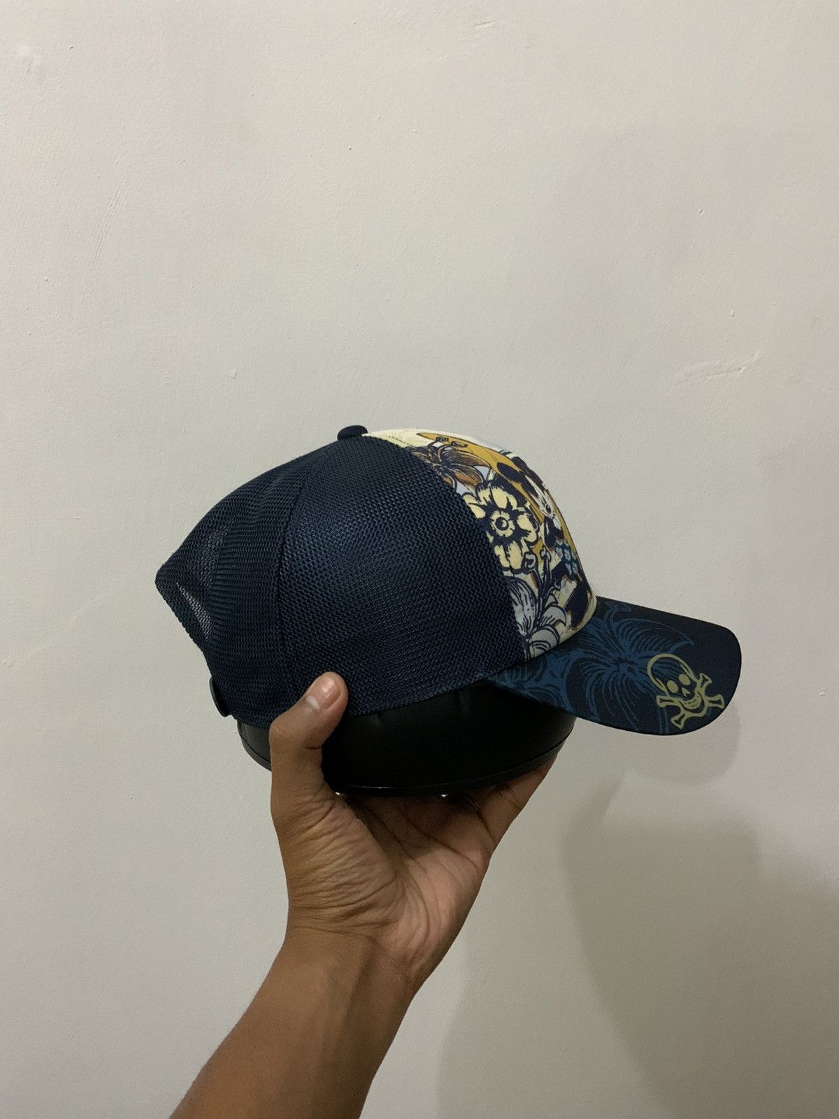 Disney Mickey Mouse Disney Trucker Hat Size ONE SIZE - 4 Thumbnail