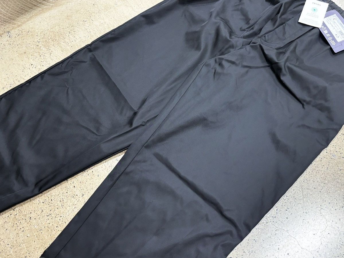 Prada PRADA Logo Trousers in Re-Nylon Pants Size US 38 / EU 54 - 9 Thumbnail