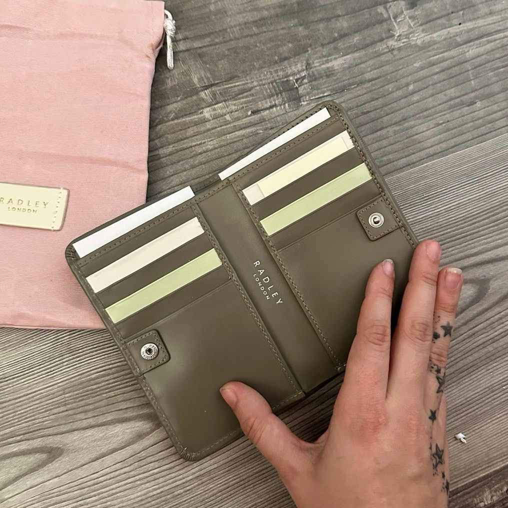 Other radley london green gnome and dog small wallet Size ONE SIZE - 3 Thumbnail