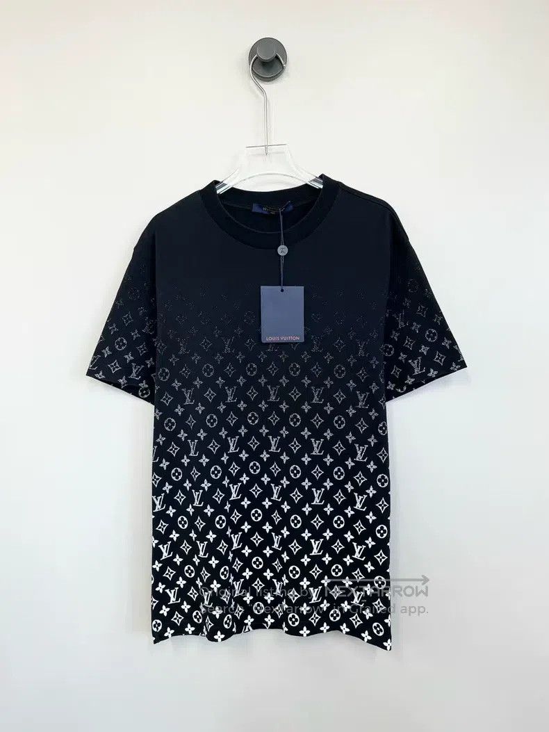 Louis Vuitton Louis Vuitton Black presbyopic gradient full print short s Size US M / EU 48-50 / 2 - 1 Thumbnail