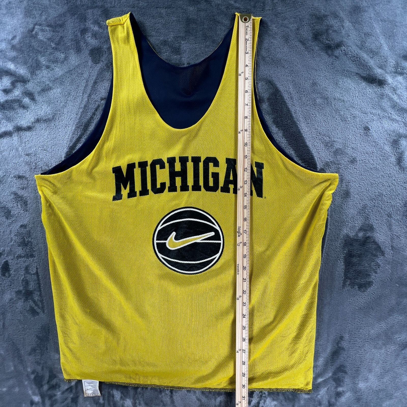 Nike Nike Basketball Jersey Men XL Vintage USA University Michiga Size US XL / EU 56 / 4 - 7 Thumbnail