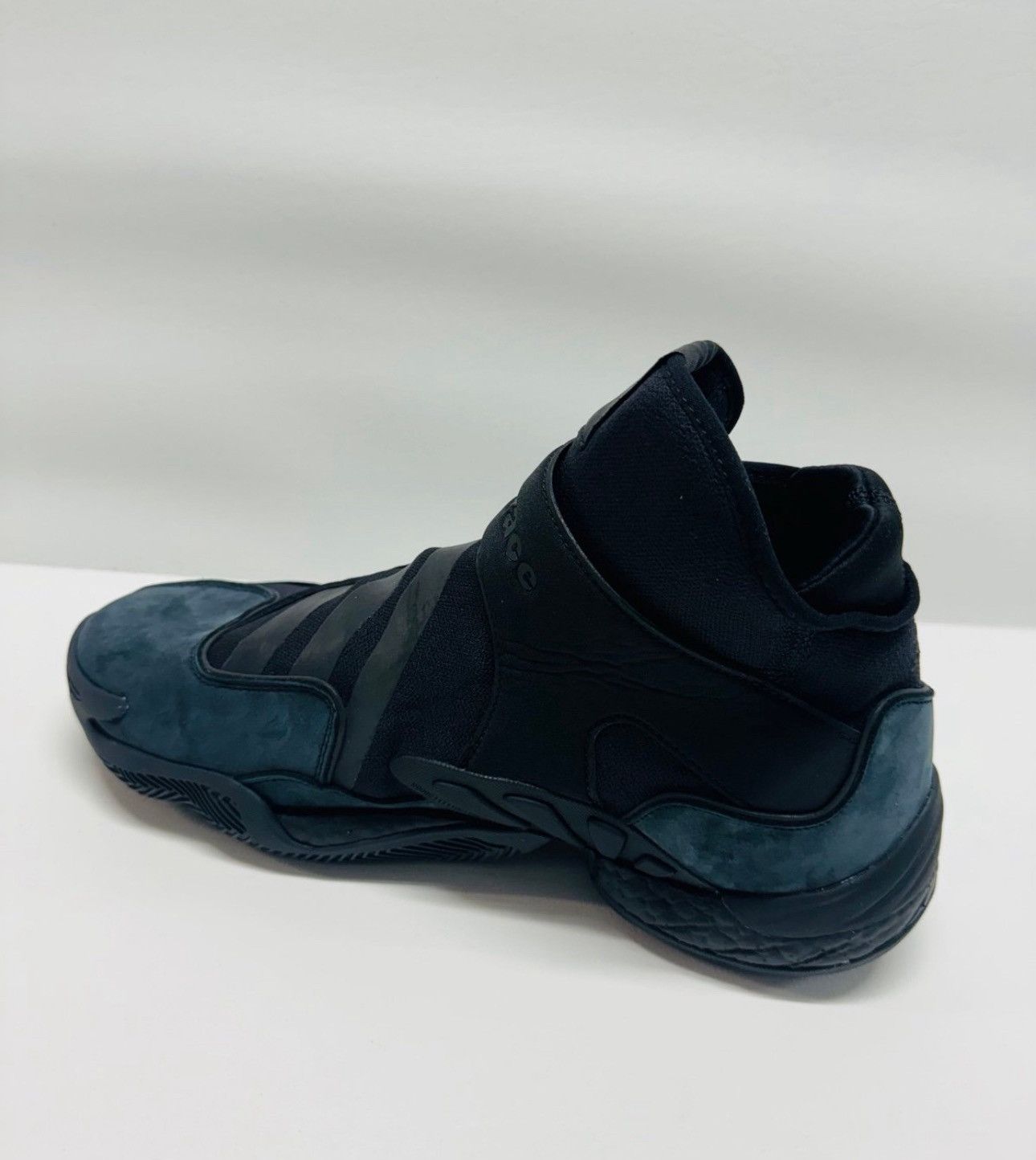 Adidas Adidas Pharrell x Human Race Crazy BYW Size US 10.5 / EU 43-44 - 3 Thumbnail