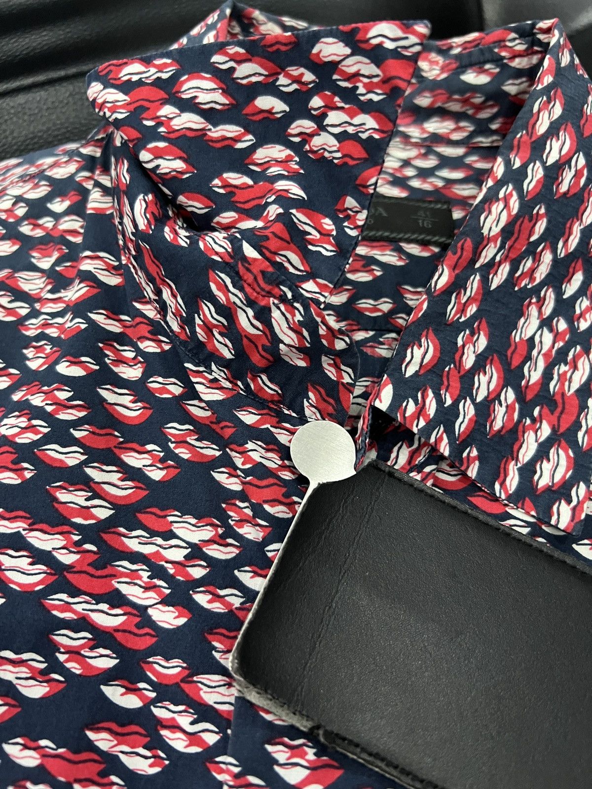 Prada Prada 2015 All-Over Lip Print Shirt Size US XS / EU 42 / 0 - 14 Thumbnail