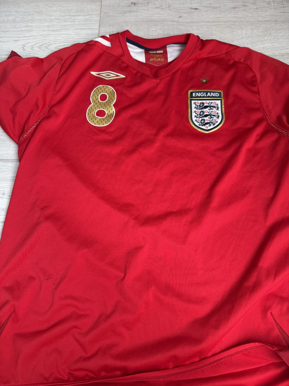 Umbro “2006 England Away Shirt Lampard #8 Umbro Red Jersey shirt Size US XL / EU 56 / 4 - 4 Thumbnail