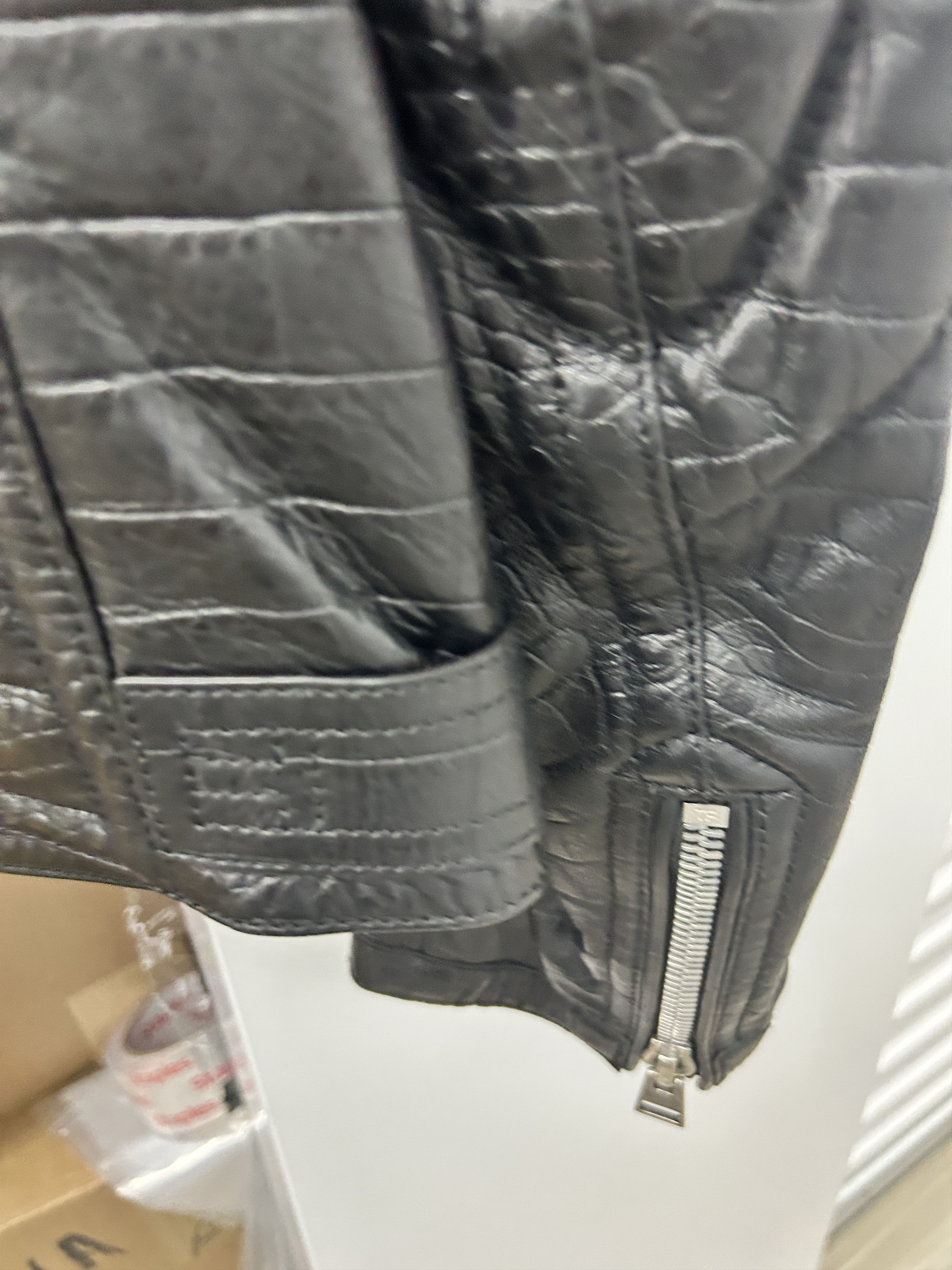 Tom Ford Tom Ford Leather Biker Crocodile Jacket in Black size It 52 Size US L / EU 52-54 / 3 - 21 Thumbnail