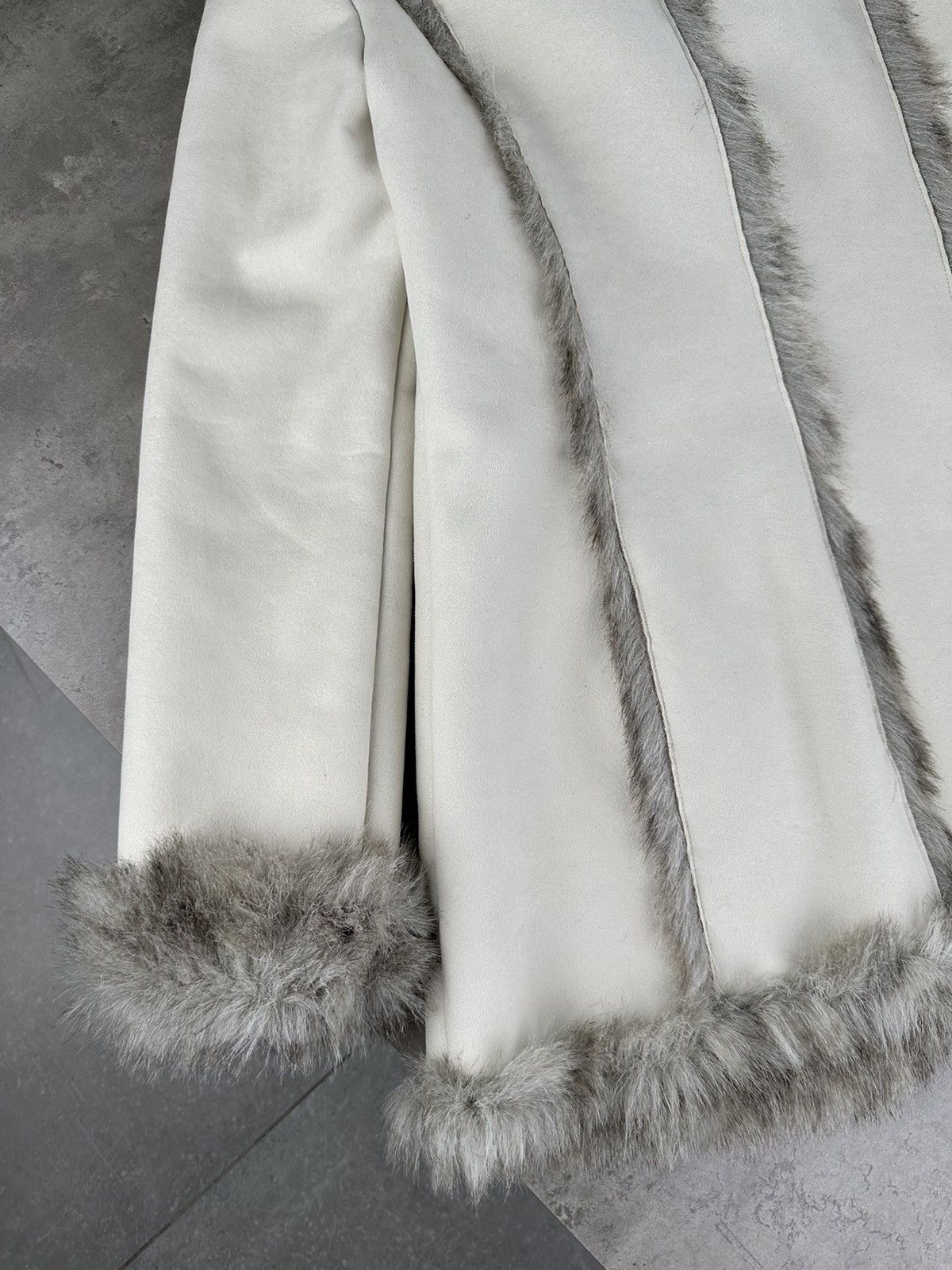 Bebe Bebe Faux Sheepskin Coat Size M / US 6-8 / IT 42-44 - 12 Thumbnail