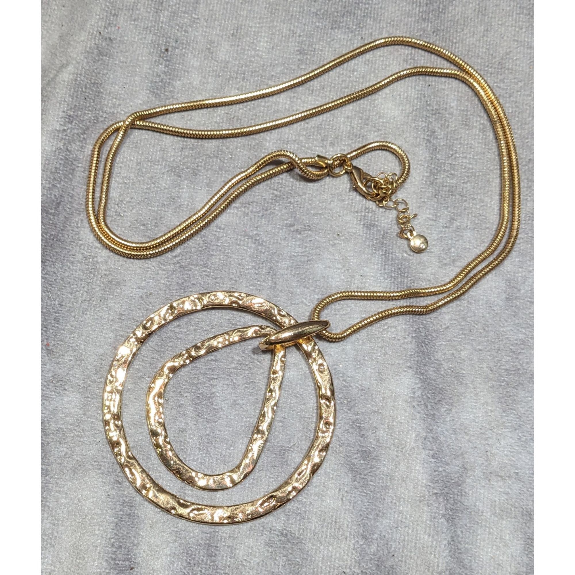 Other Brutalist Hammered Geometric Gold Tone Open Pendant Necklace Size ONE SIZE - 8 Thumbnail