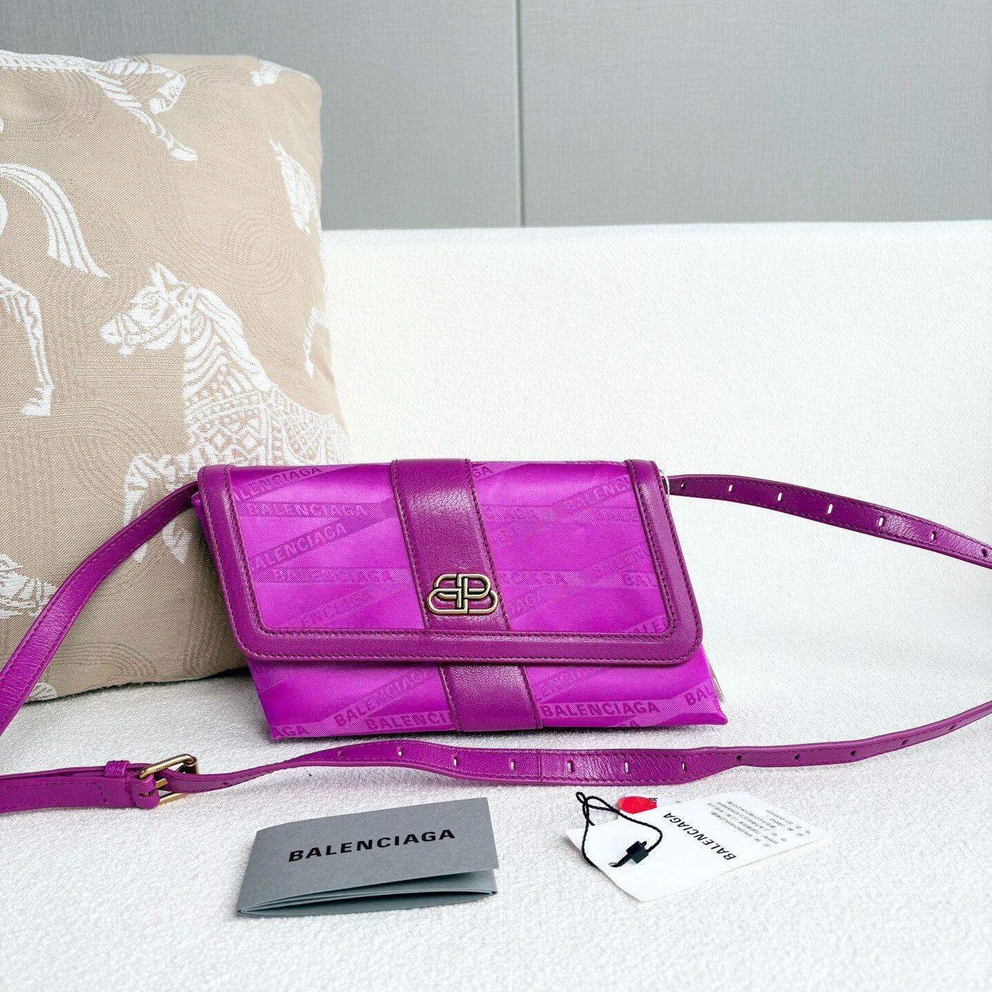 Balenciaga Pre-loved Bag Very good condition Size ONE SIZE - 1 Thumbnail