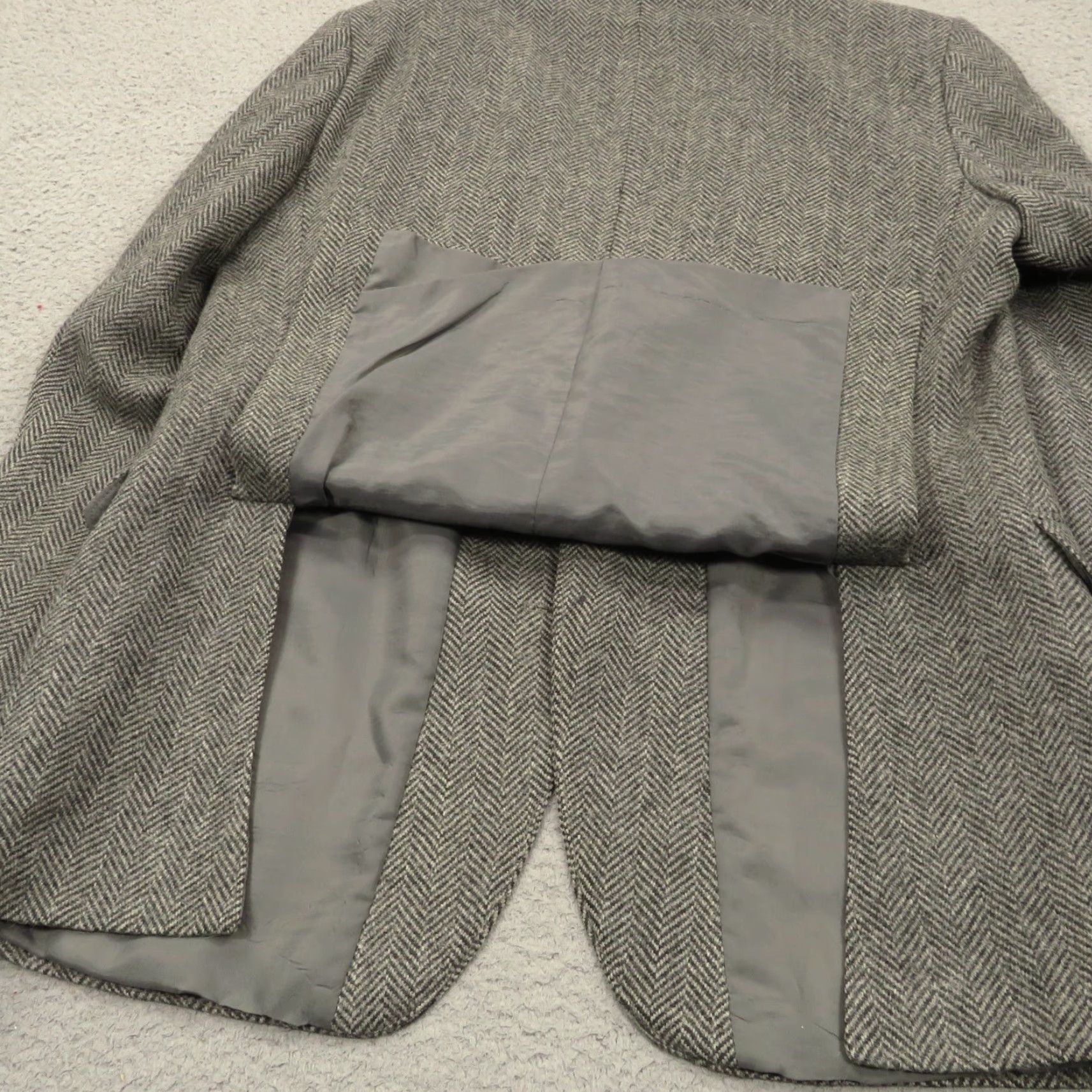 Vintage VINTAGE Bunratty Tweed Sport Coat 42R Irish Wool Herringbone Grey Jacket Blazer Size 42R - 7 Thumbnail