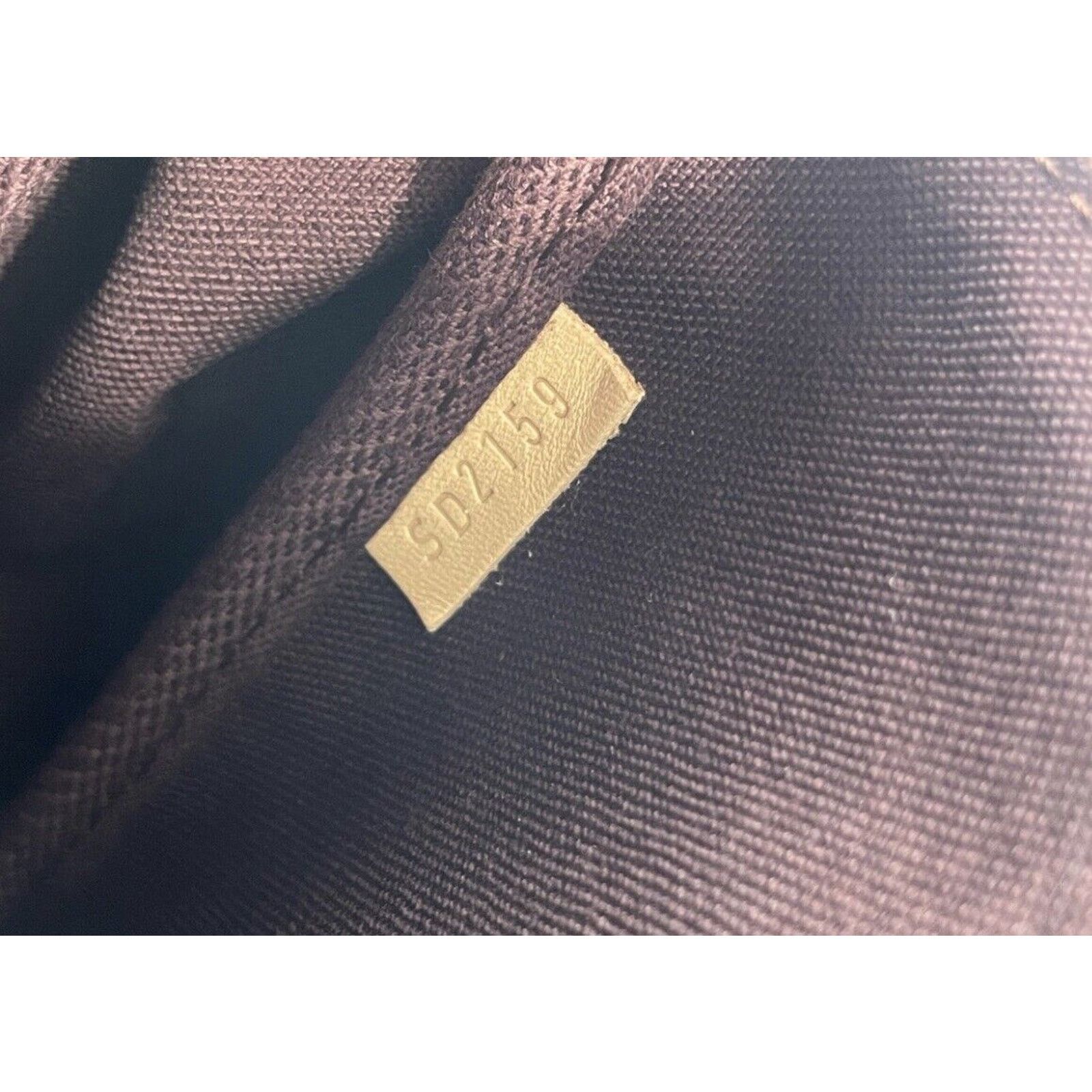 Louis Vuitton Louis Vuitton Favorite MM Monogram BRAND NEW With PLASTIC Size ONE SIZE - 10 Thumbnail