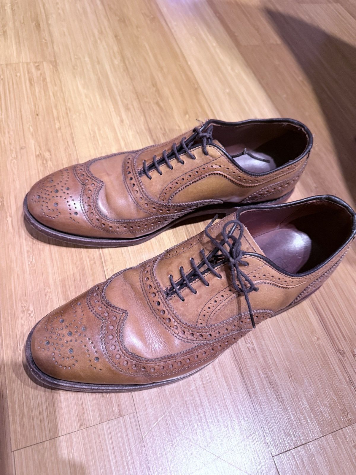 Allen Edmonds Walnut/Tan Allen Edmonds McAllister in 8EE Size US 8 / EU 41 - 1 Thumbnail