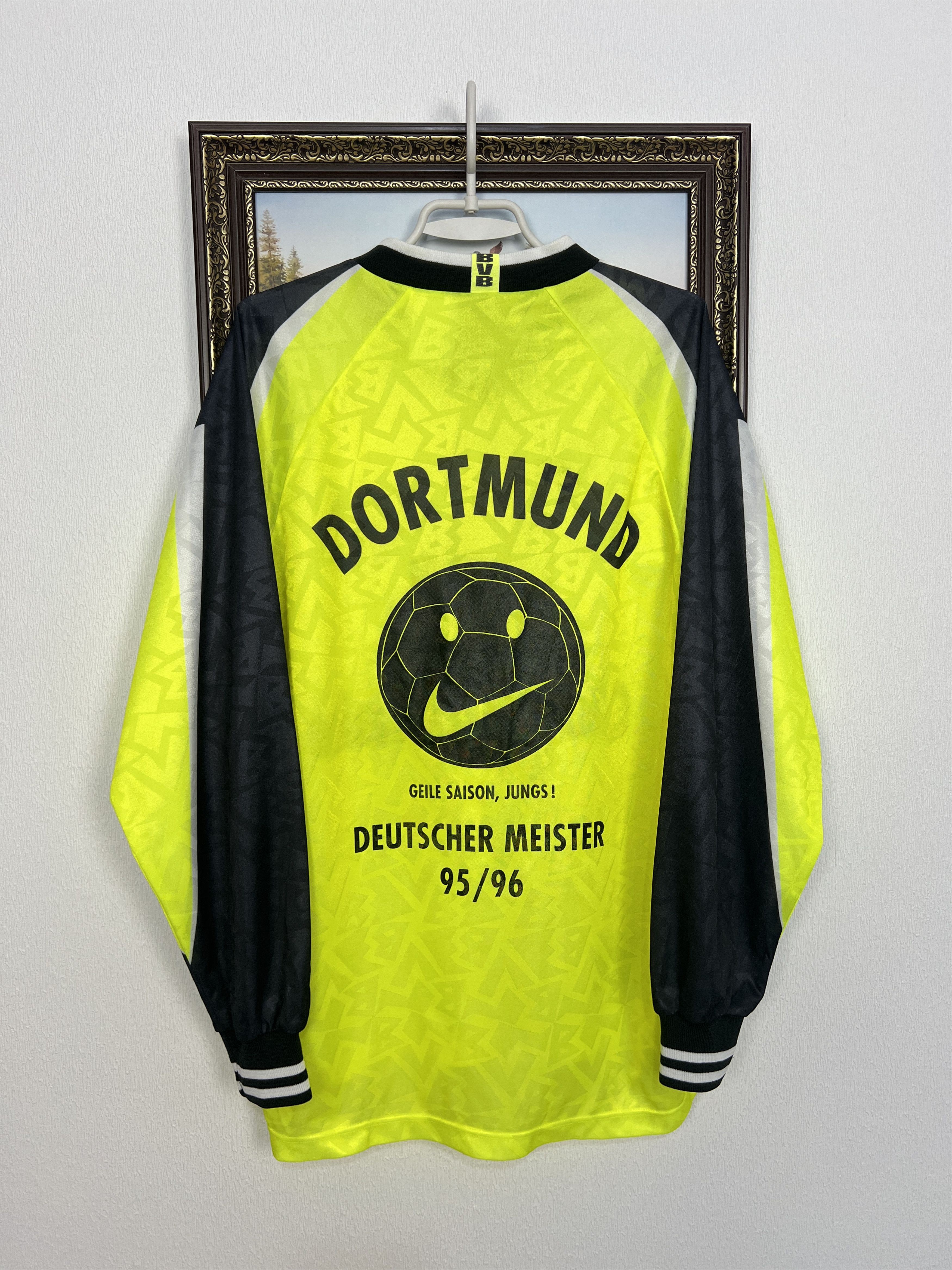 Nike Borussia Dortmund football shirt Soccer Long Sleeve Jersey Size US L / EU 52-54 / 3 - 8 Thumbnail