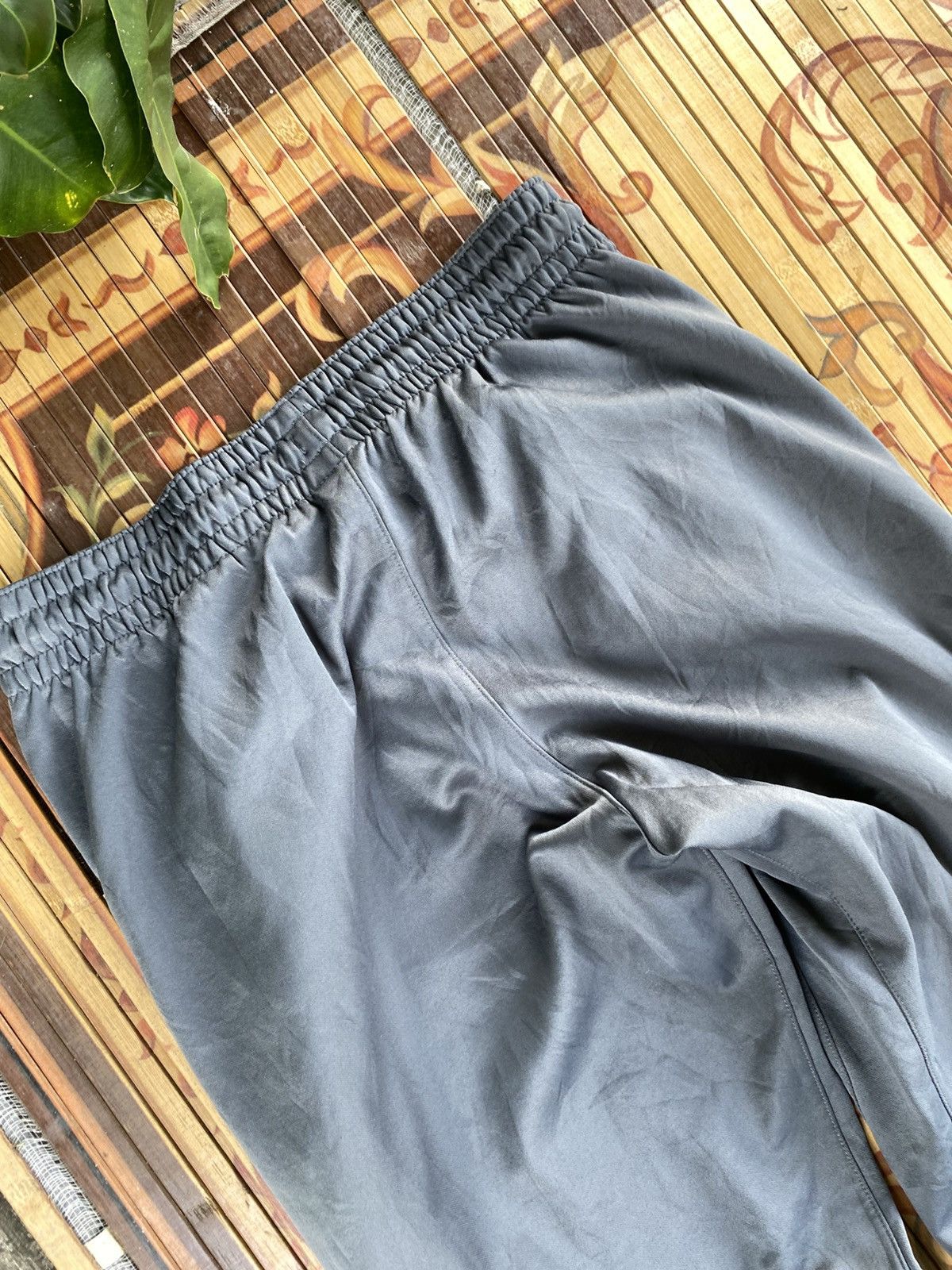 A.P.C. × Nike VINTAGE NIKE 90S BAGGY SWEATPANTS SWOOSH TRACK PANTS Y2K Size US 30 / EU 46 - 8 Thumbnail