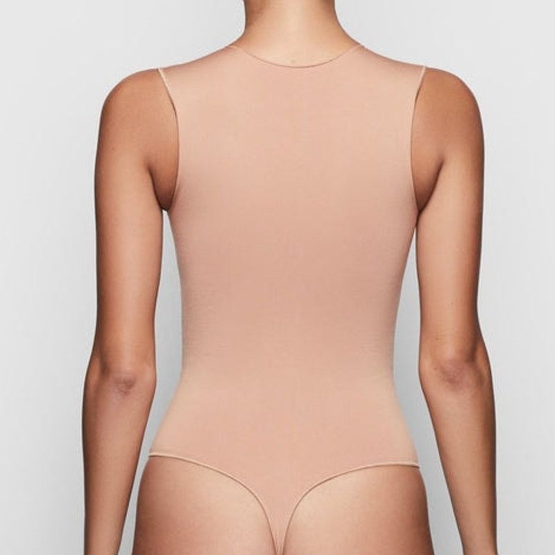 SKIMS NWOT SKIMS Crew Neck Sleeveless Thong Bodysuit Sz. L/XL Size L / US 10 / IT 46 - 6 Thumbnail