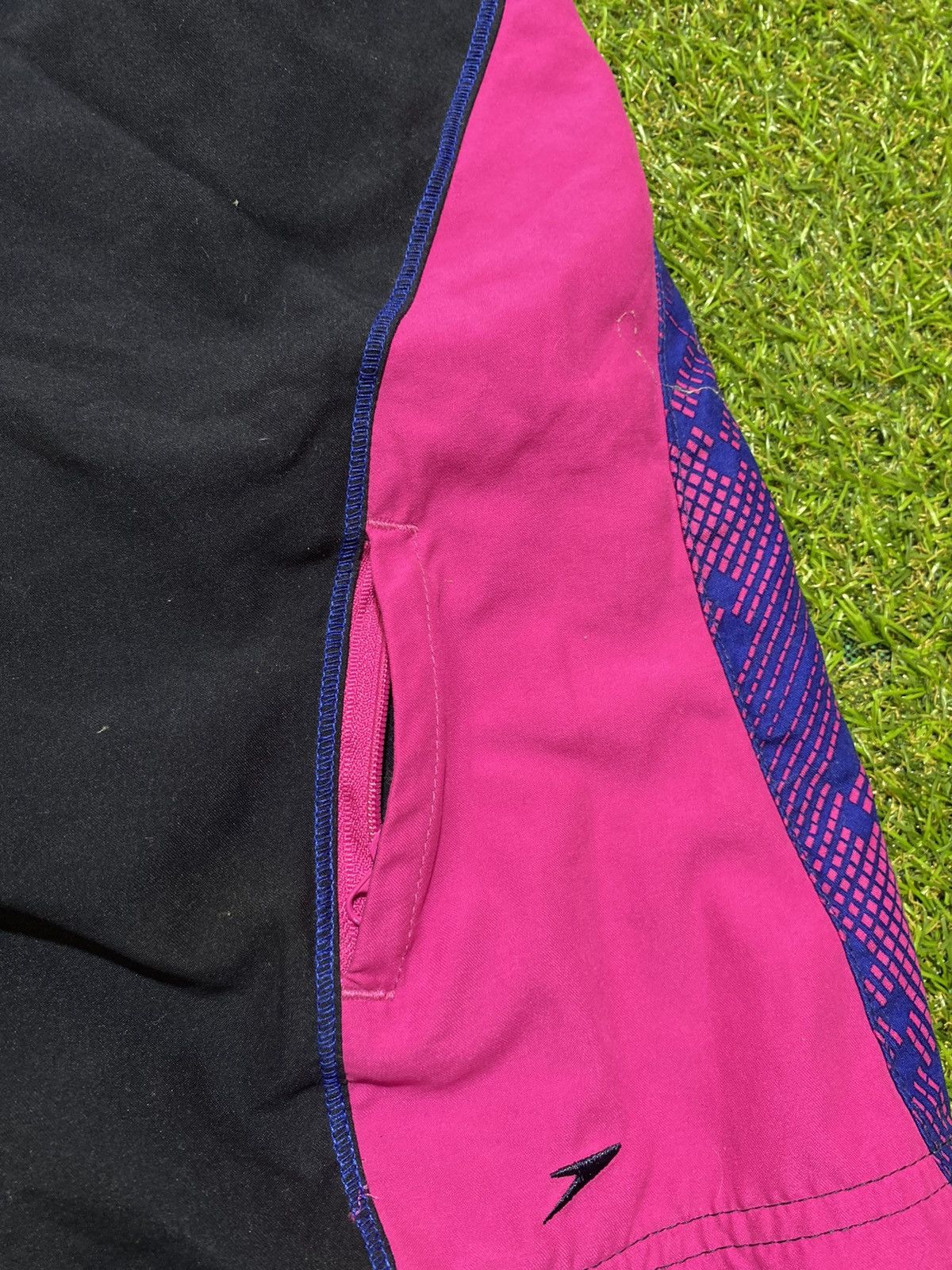 Speedo Vintage Y2K Speedo shorts streetwear casual style size XL Size US 36 / EU 52 - 2 Thumbnail