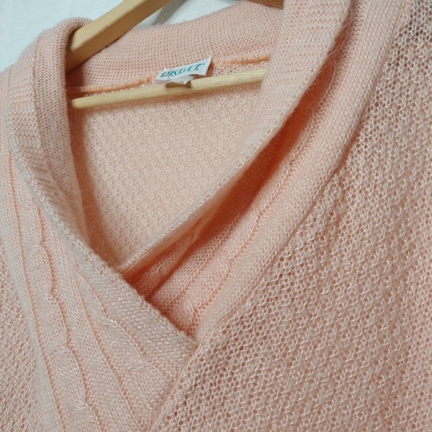 Vintage VINTAGE Sue Brett Sweater Medium Peach Pullover Shawl Collar 1980s Womens Size M / US 6-8 / IT 42-44 - 4 Thumbnail