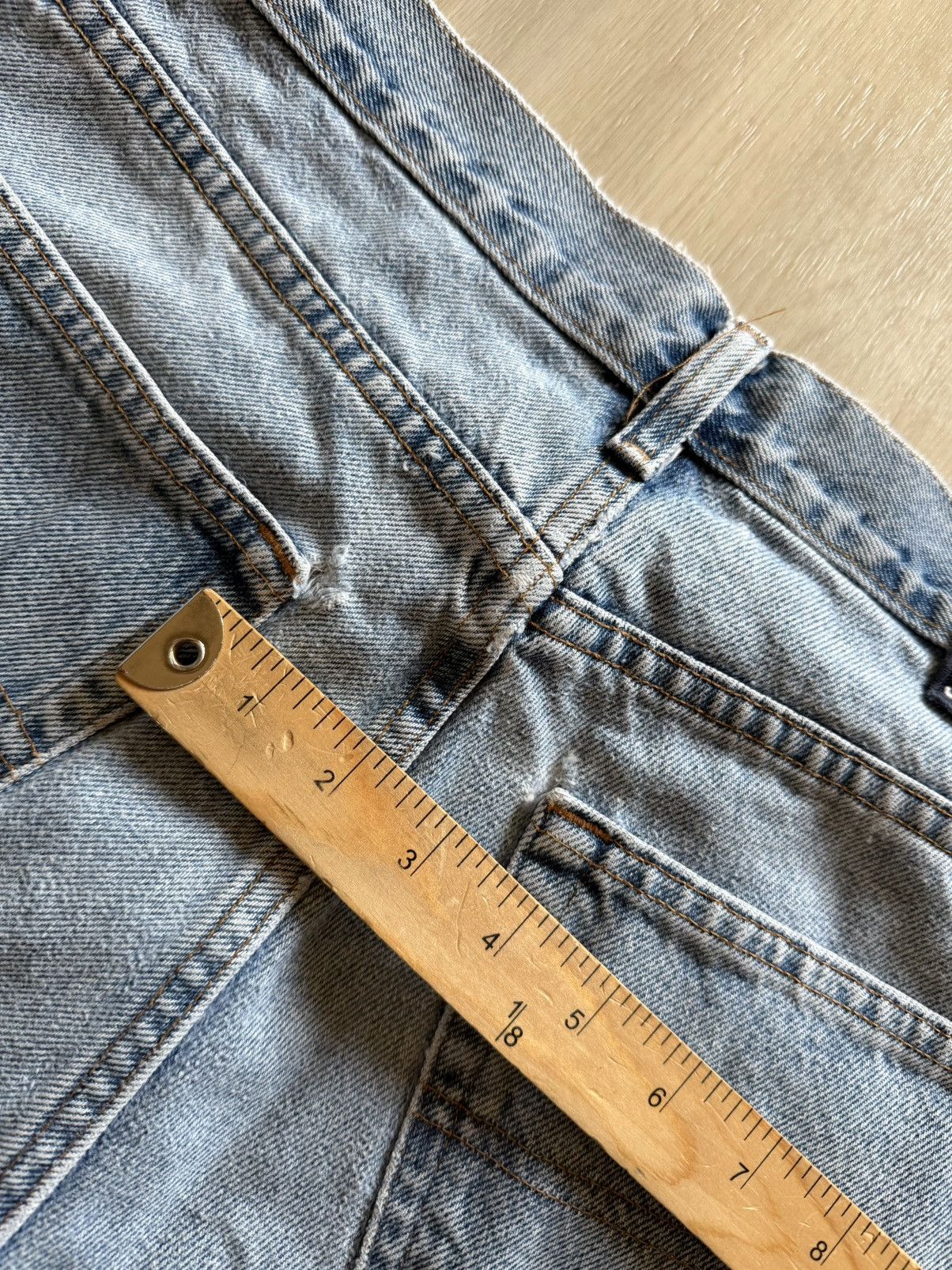 Tommy Hilfiger Vintage 90s Tommy Hilfiger Denim Jean Shorts Flag Patch Sz34 Size US 34 / EU 50 - 3 Thumbnail