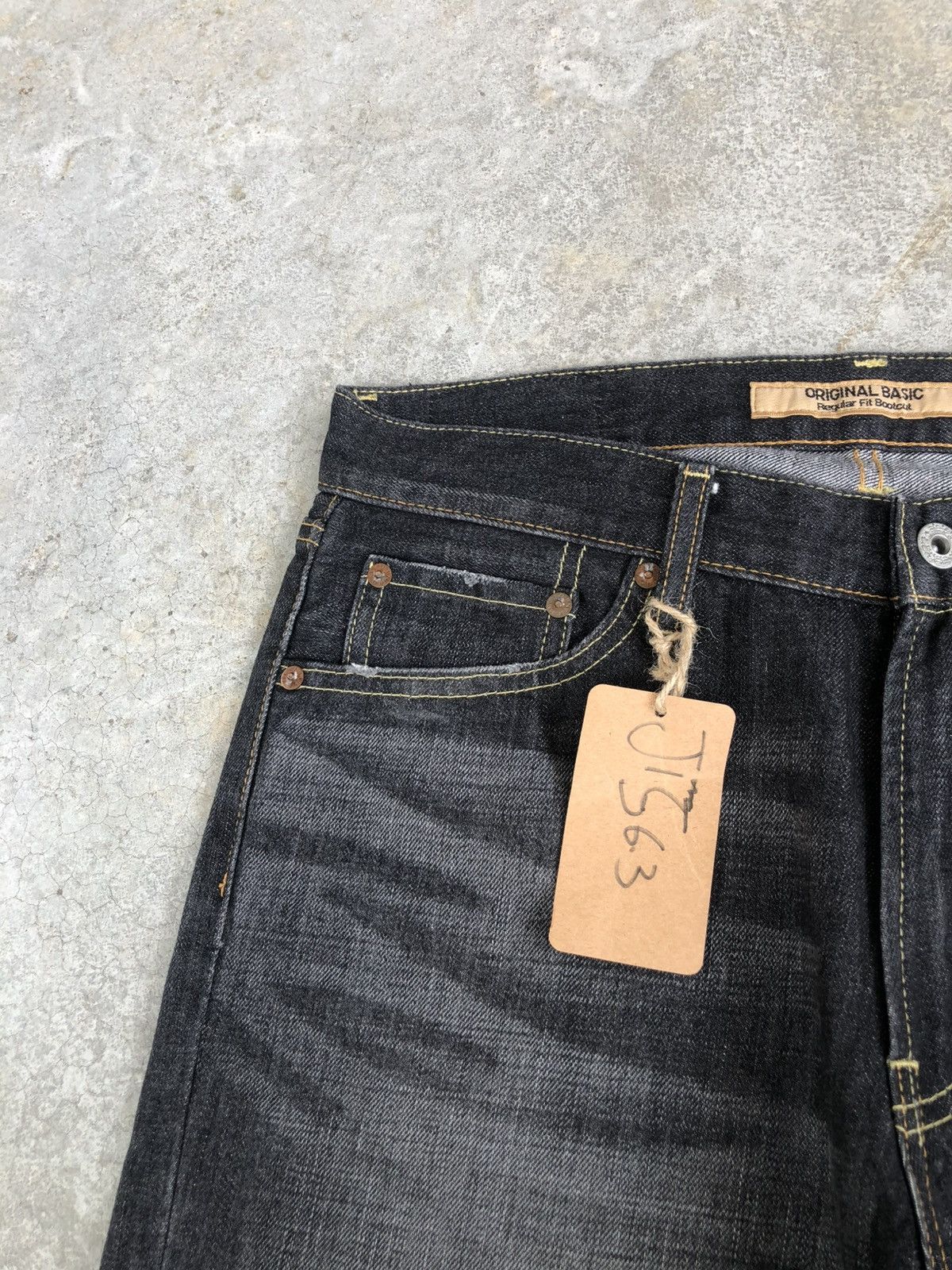 If Six Was Nine Flared Uniqlo Bootcut Distressed Jeans Size US 32 / EU 48 - 14 Thumbnail