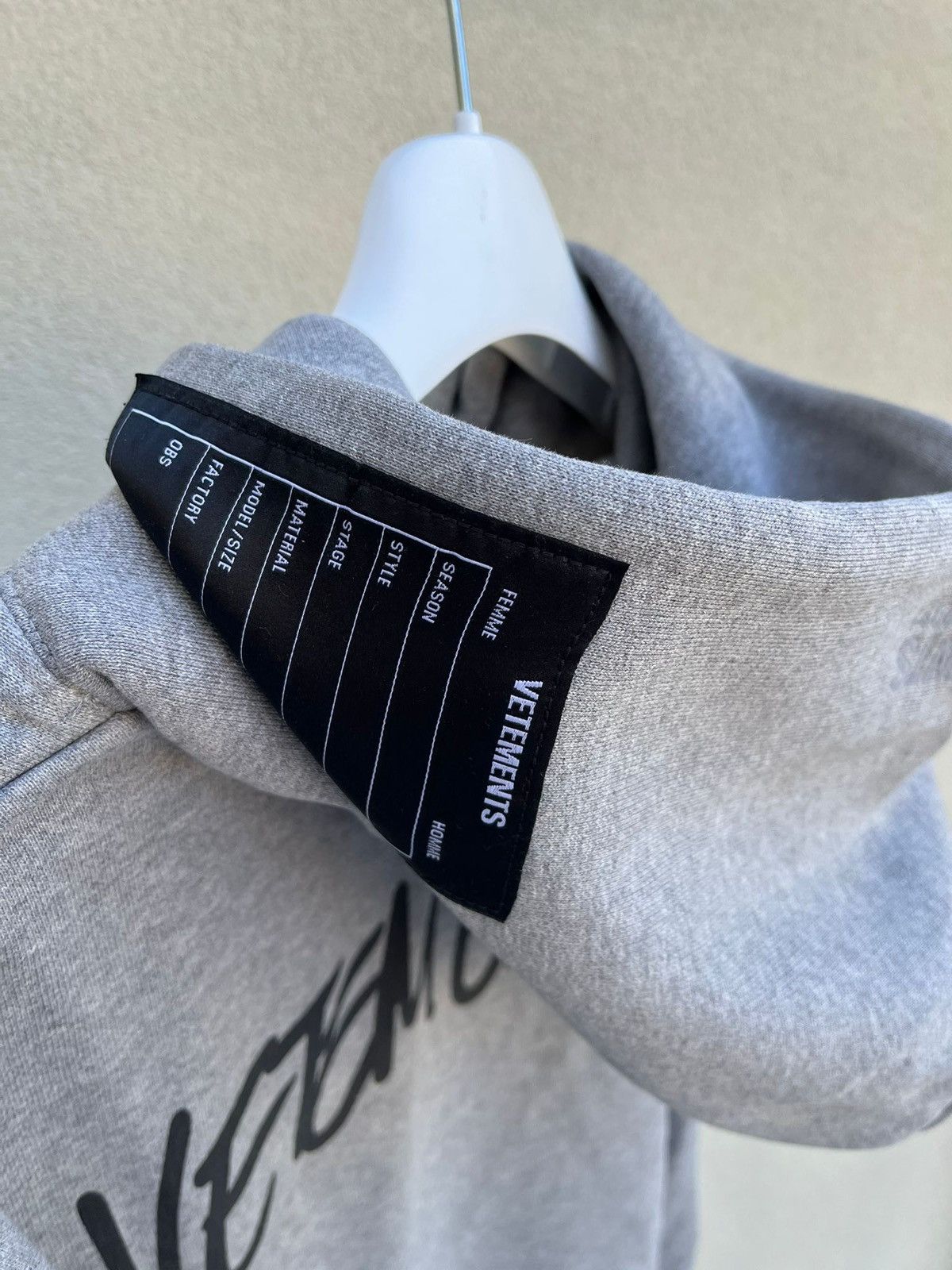 Vetements Written Logo Hoodie in Grey Size US XL / EU 56 / 4 - 15 Thumbnail
