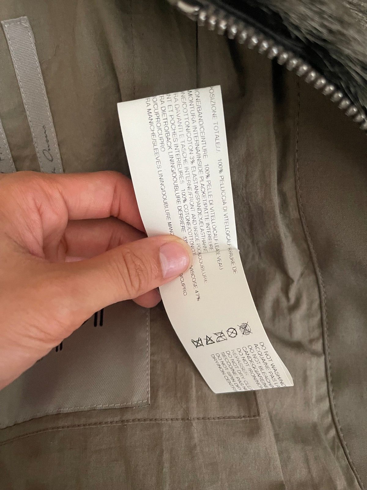 Rick Owens Rick Owen’s AW19 Larry zionic pony hair silver jacket Size US S / EU 44-46 / 1 - 6 Thumbnail