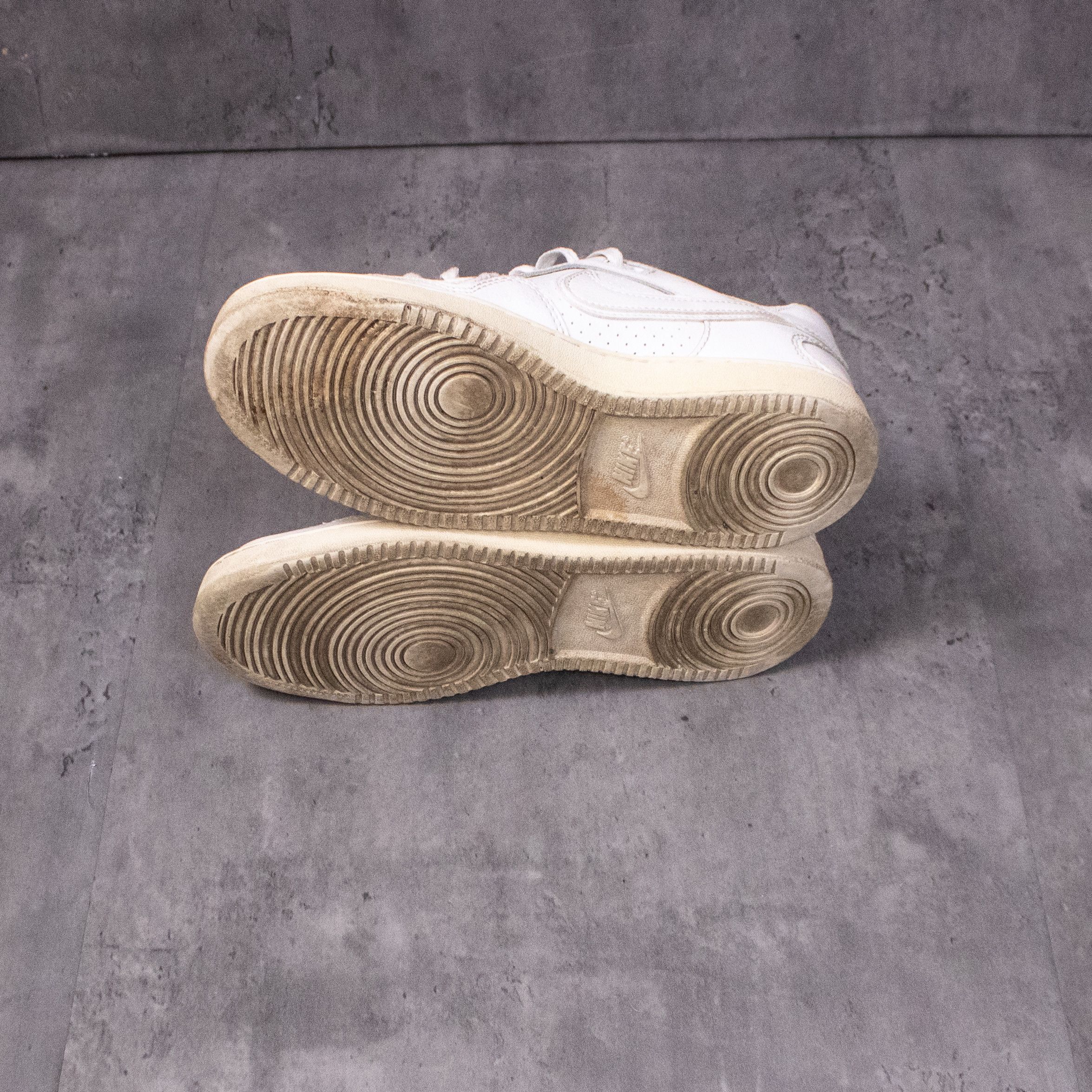 Nike × Vintage Nike Court Forces White Low Top Sneakers Size US 6.5 / EU 39-40 - 7 Thumbnail