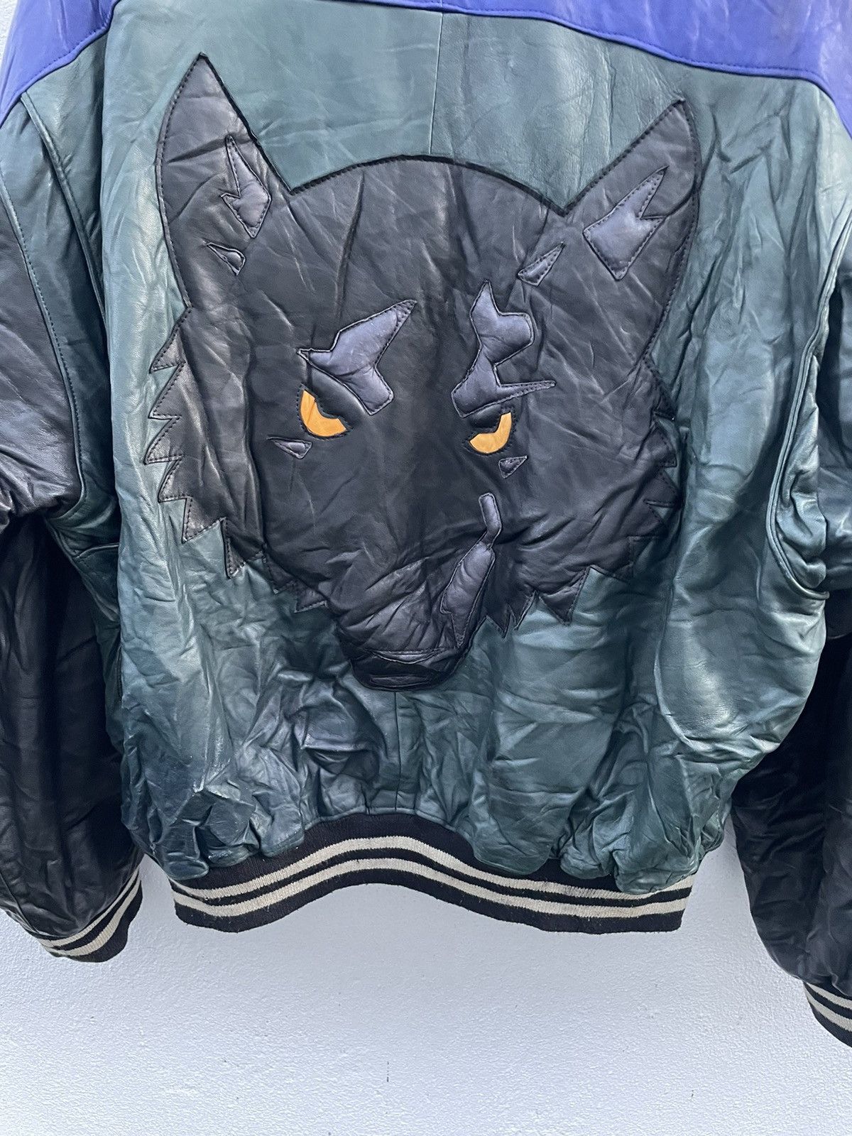 Other Vintage Leather Bomber Jacket Wolf Head Patch Size M Size US M / EU 48-50 / 2 - 8 Thumbnail