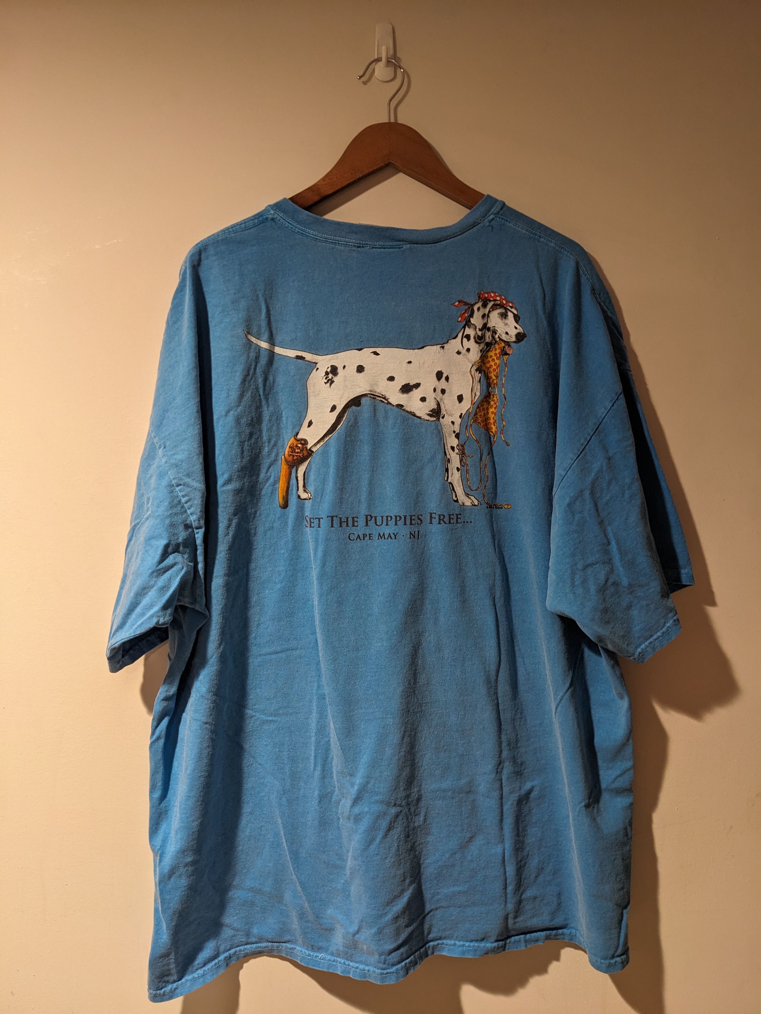 Vintage Sea Dog Set the Puppies Free Bikini Blue XXX-Large T-Shirt | Grailed