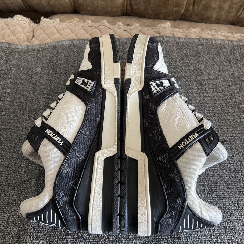 Louis Vuitton Louis Vuitton Trainer Panda Low-Top Sneakers -2508 Size US 9.5 / EU 42-43 - 7 Thumbnail