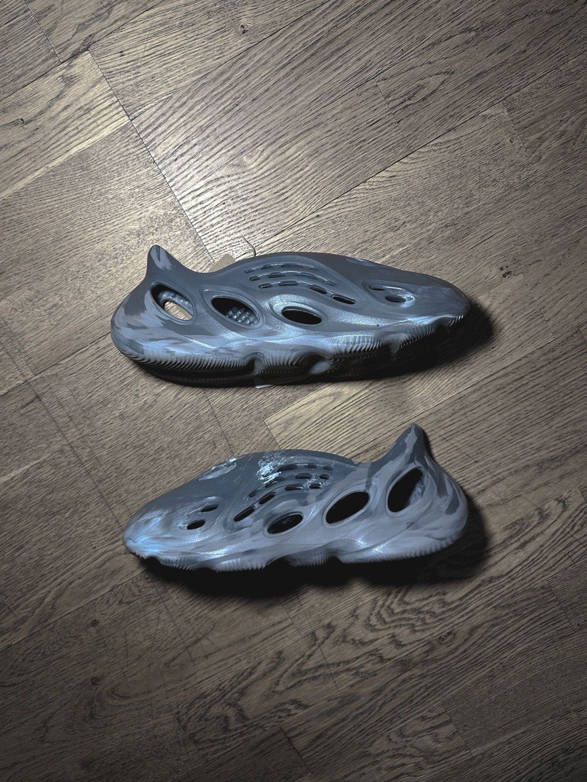 Yeezy Yeezy foam runners MX Granite Size US 8 / EU 41 - 2 Thumbnail
