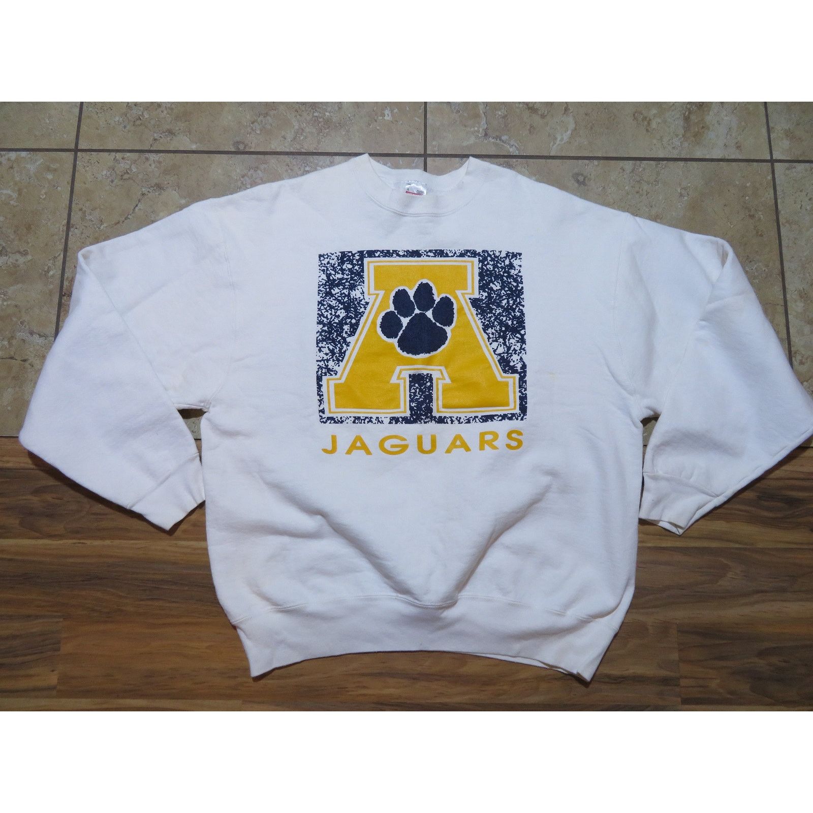 Fruit Of The Loom Jaguars Sweatshirt White Blue Gold Sz L 1990s Size US L / EU 52-54 / 3 - 1 Thumbnail