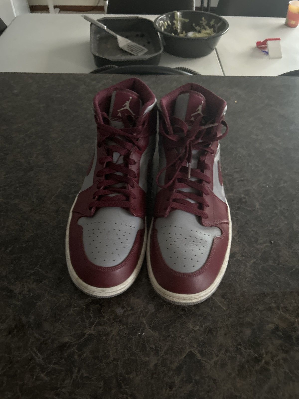 Jordan Brand × Nike Nike Air Jordan 1 Burgundy and Grey Size US 13 / EU 46 - 3 Thumbnail