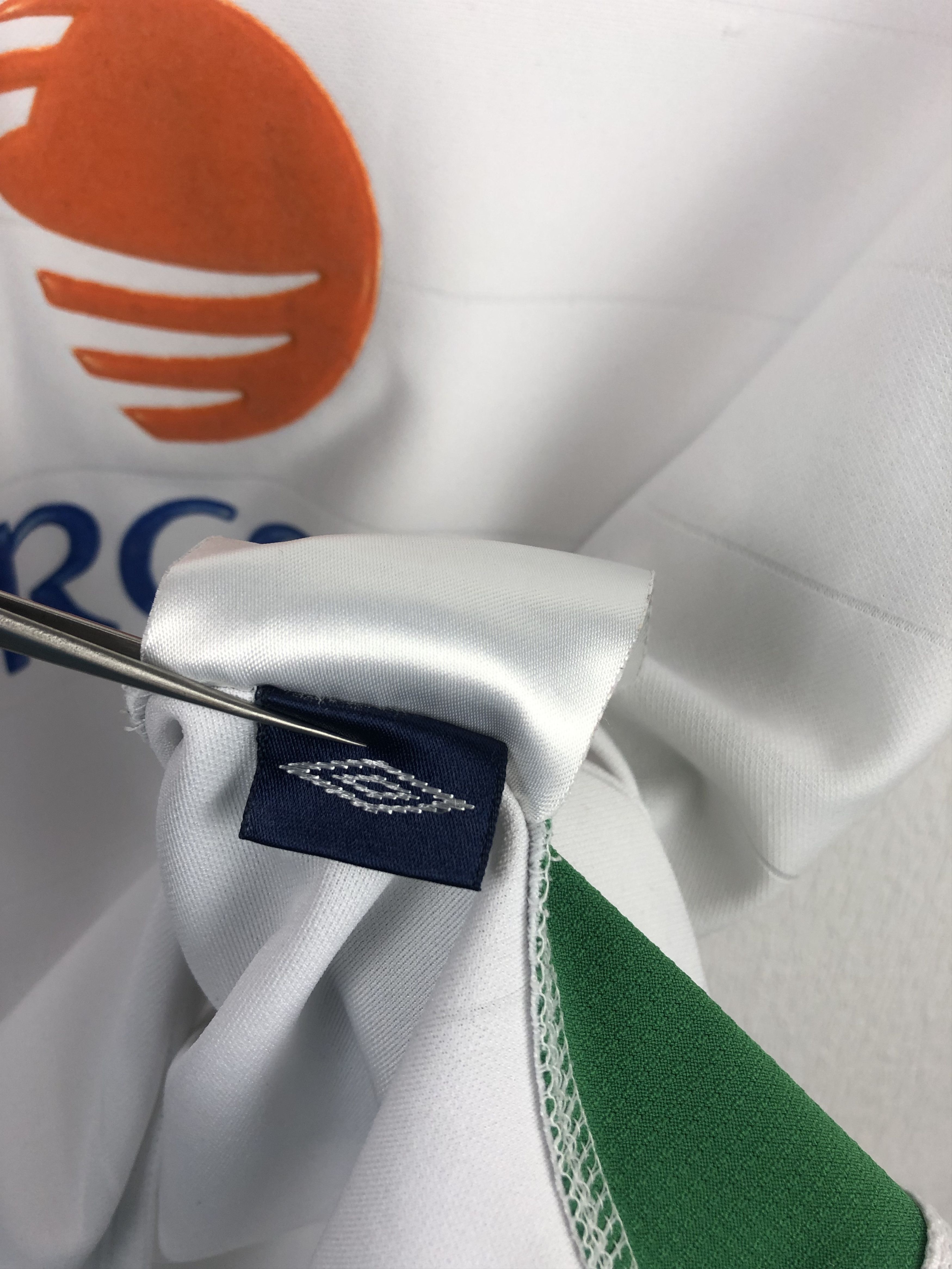 Vintage Republic of Ireland football shirt 2003 Soccer Umbro Jersey Size US XS / EU 42 / 0 - 10 Thumbnail