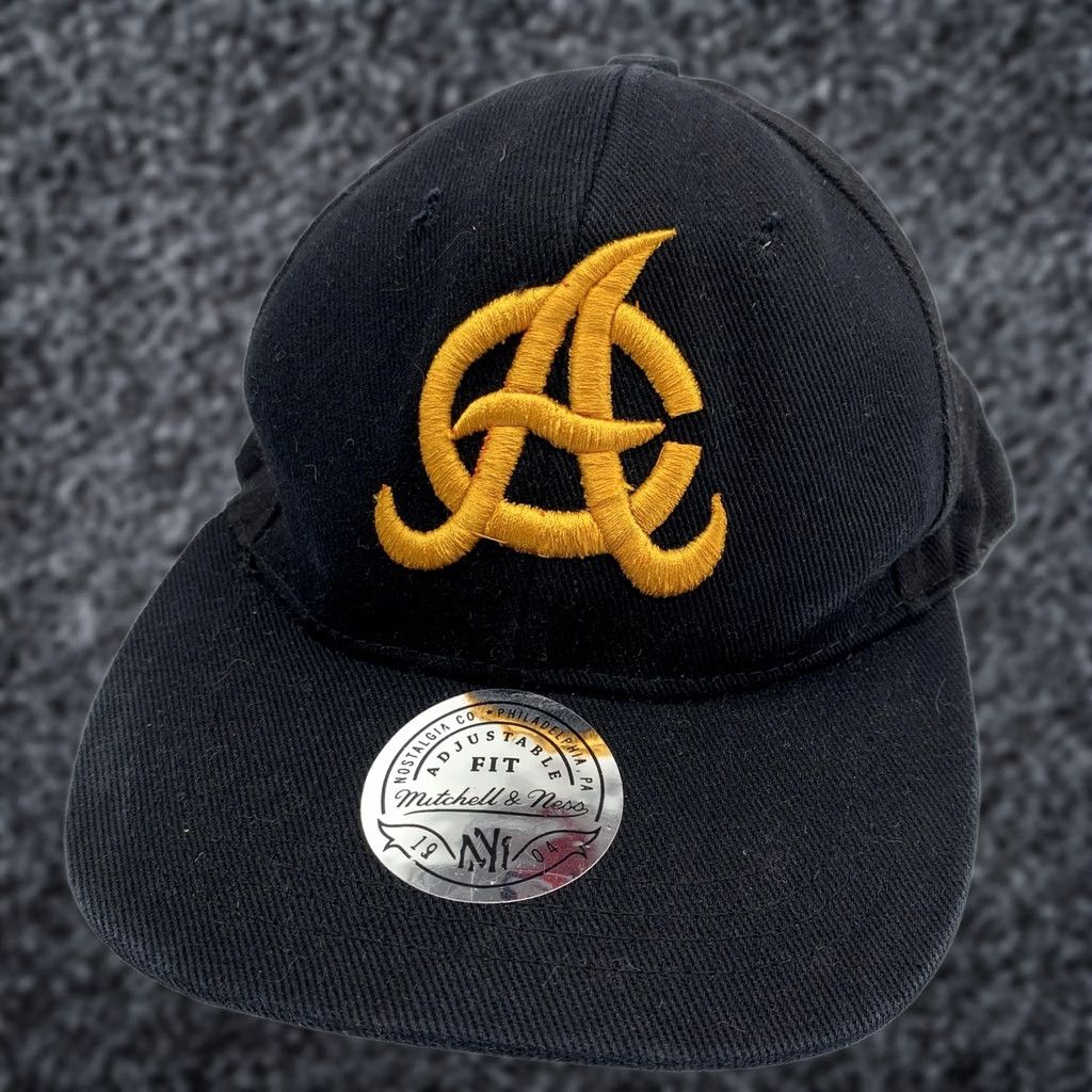 Mitchell & Ness Mitchell & Ness Hat Mens Black Twill Adjustable Cap Baseball Cap Size ONE SIZE - 1 Thumbnail