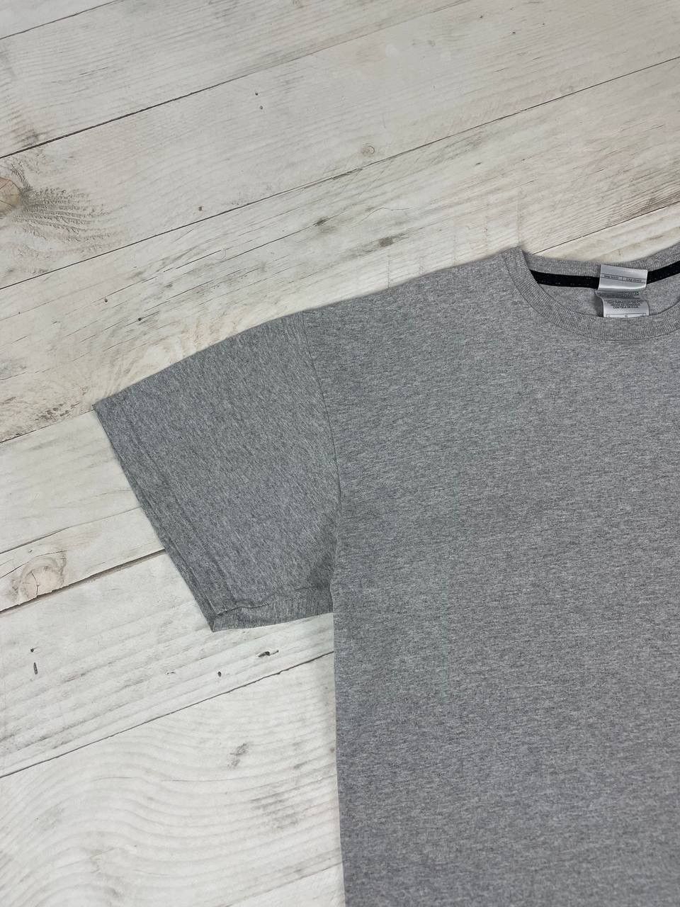 Nike Vintage Nike Logo Swoosh 00s T Shirt Y2K Size US L / EU 52-54 / 3 - 4 Thumbnail