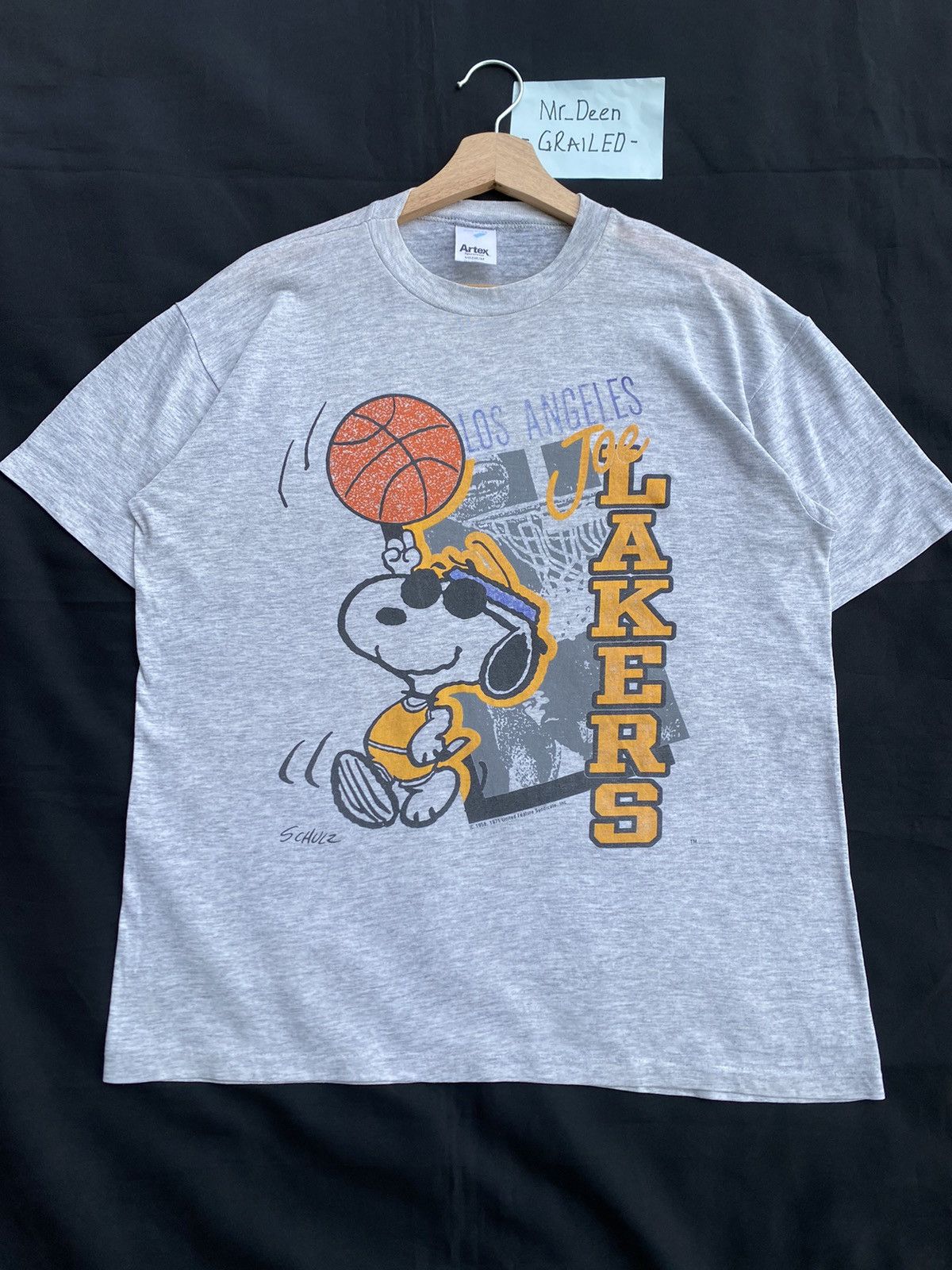 NBA Rare Vintage 90s Snoopy x Los Angeles Lakers Tshirt Size US M / EU 48-50 / 2 - 5 Thumbnail