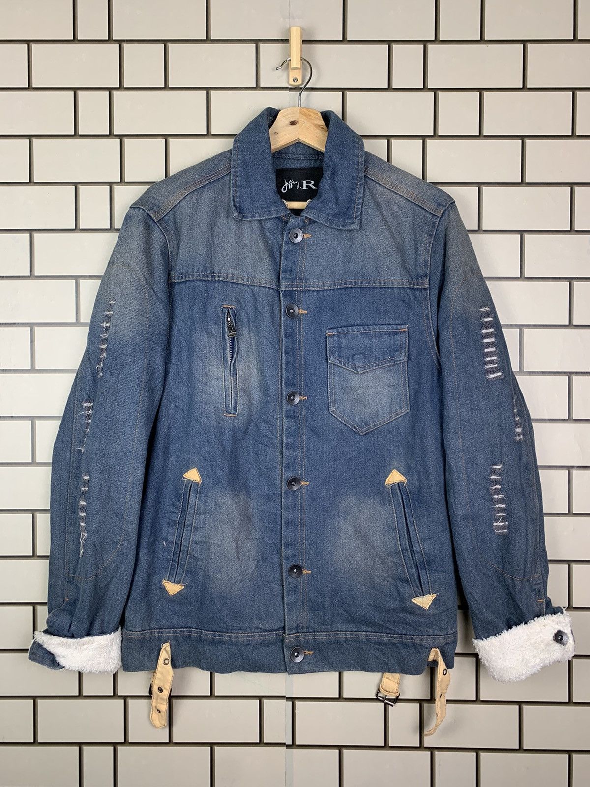 Japanese Brand × Vintage Vintage Japanese Brand Fashion Distressed Denim Jacket Size US L / EU 52-54 / 3 - 18 Thumbnail