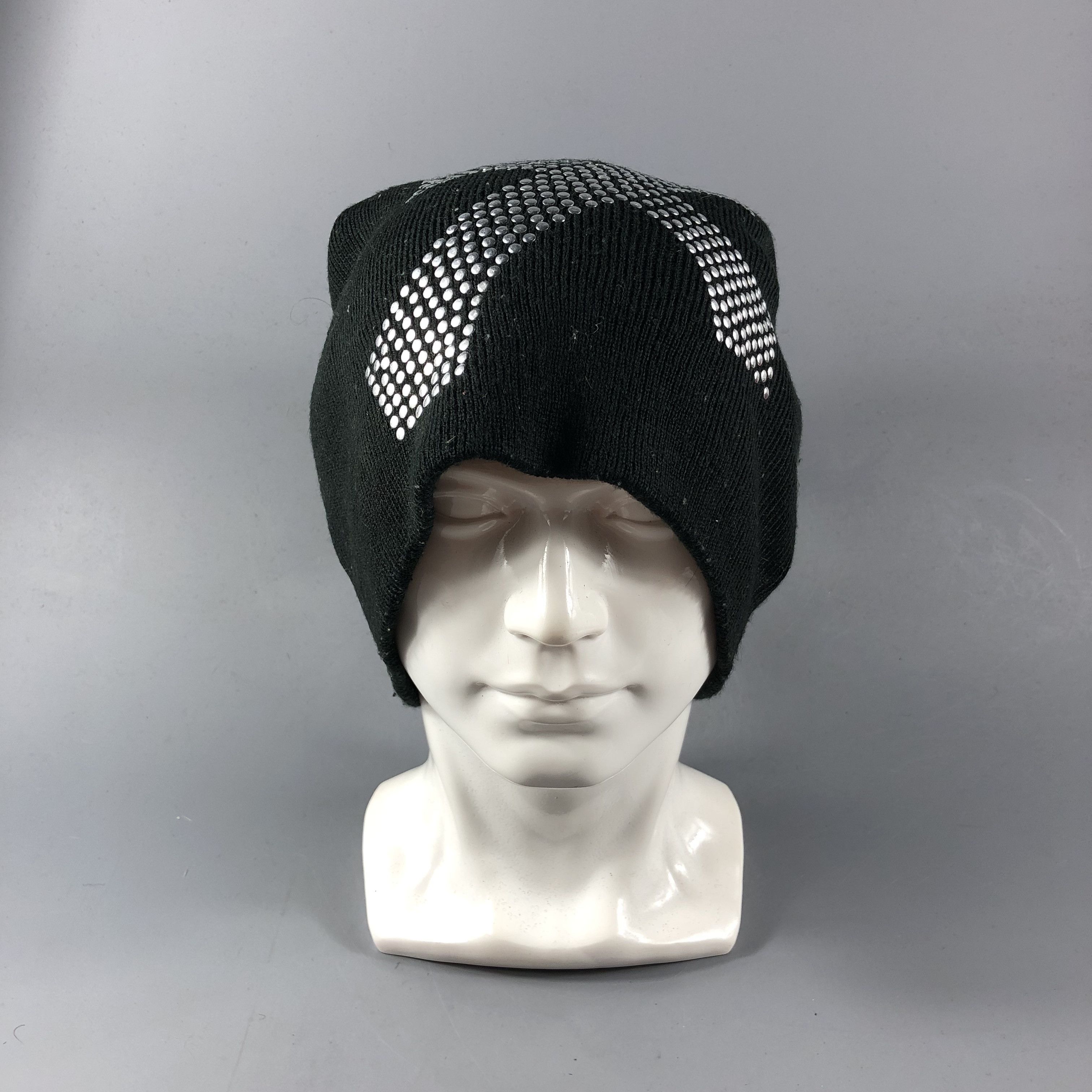 Vintage Massive Cross Beanie Snowcap Snow Hat B700 Size ONE SIZE - 1 Thumbnail